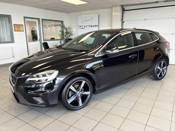 Volvo V40 2.0 D2 R-Design Nav Plus Hatchback 5dr Diesel Manual Euro 6 (s/s) (120 ps)