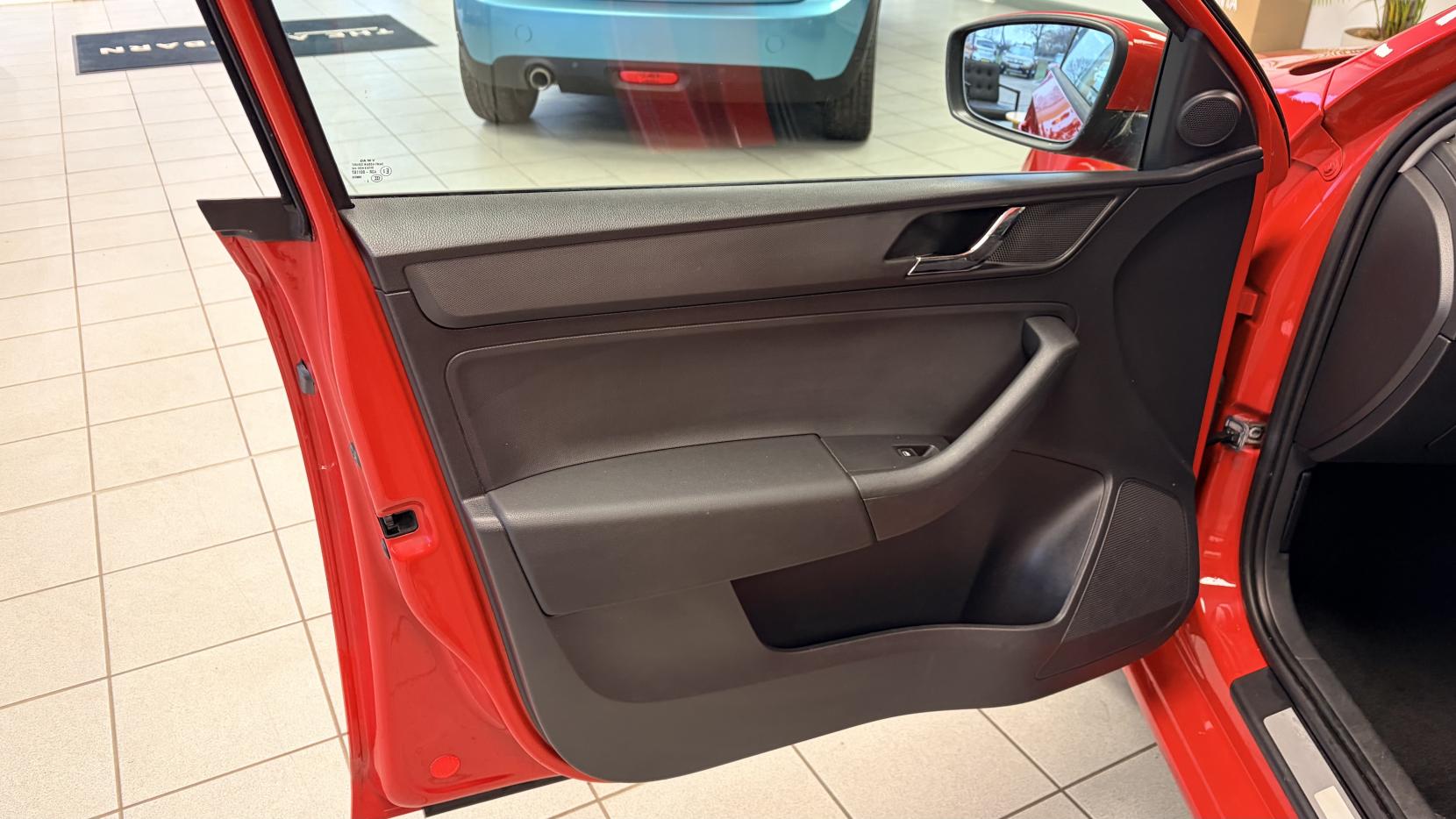 Skoda Rapid Spaceback 1.2 TSI SE Hatchback 5dr Petrol Manual Euro 5 (105 ps)