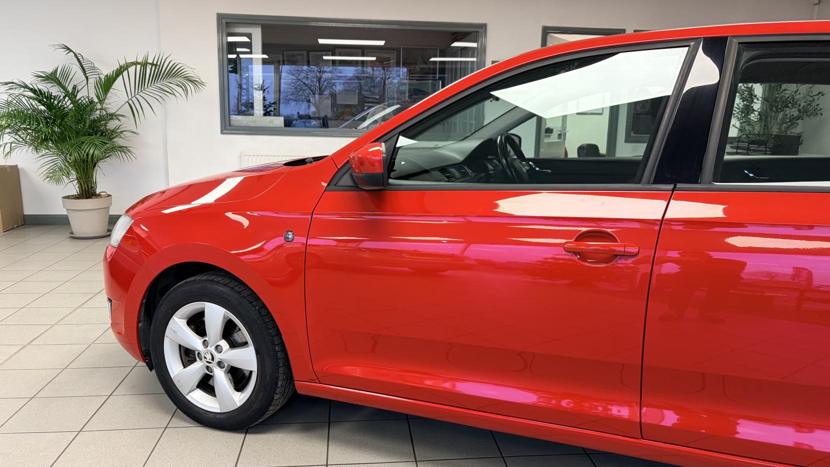 Skoda Rapid Spaceback 1.2 TSI SE Hatchback 5dr Petrol Manual Euro 5 (105 ps)