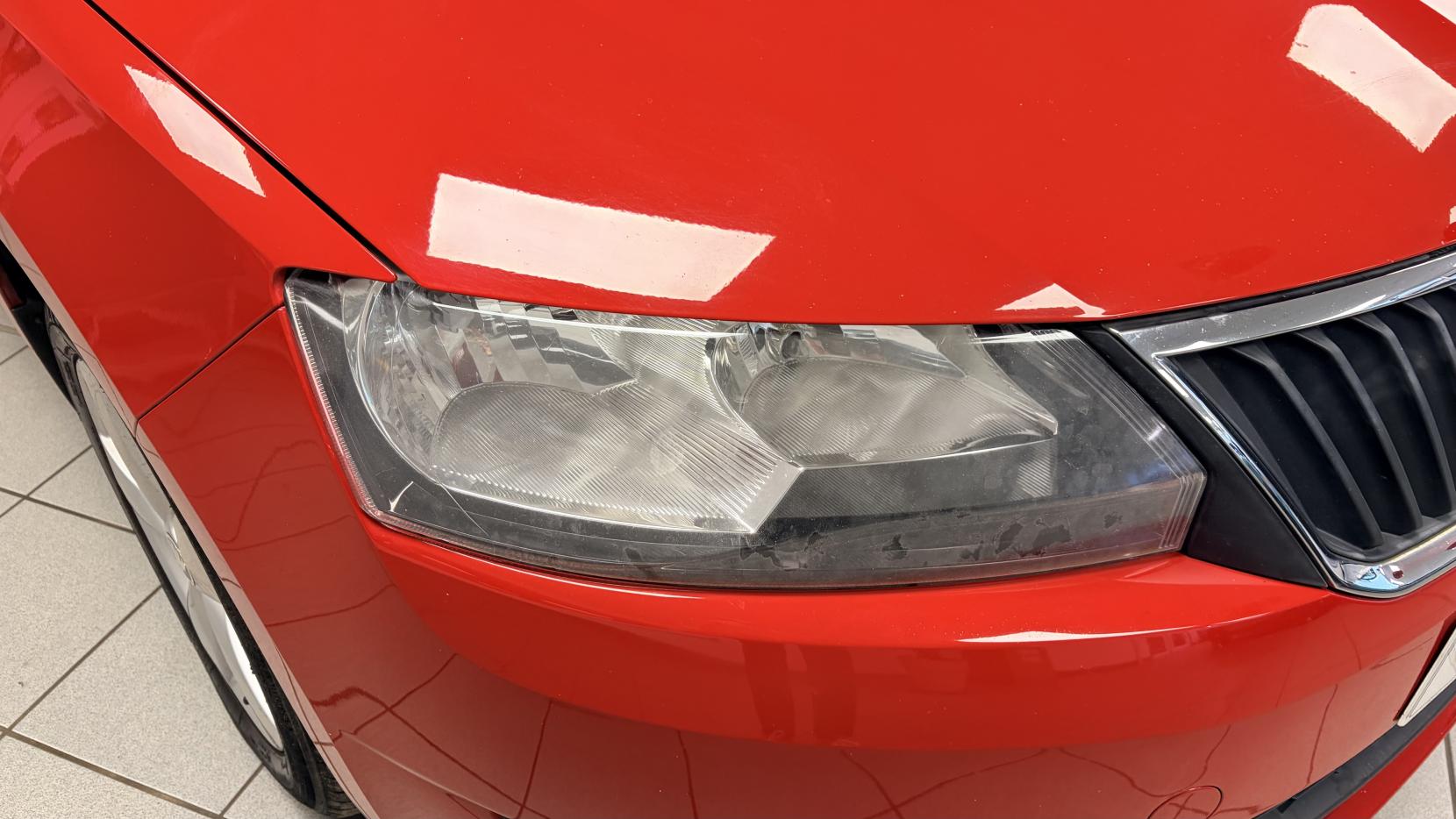 Skoda Rapid Spaceback 1.2 TSI SE Hatchback 5dr Petrol Manual Euro 5 (105 ps)