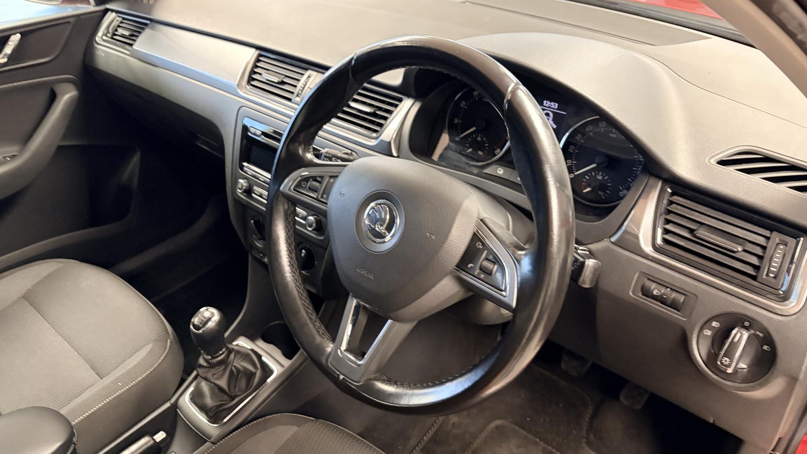 Skoda Rapid Spaceback 1.2 TSI SE Hatchback 5dr Petrol Manual Euro 5 (105 ps)