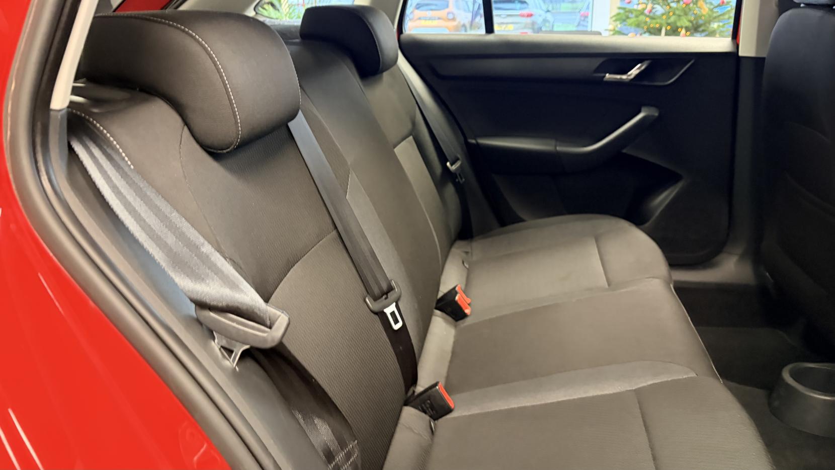 Skoda Rapid Spaceback 1.2 TSI SE Hatchback 5dr Petrol Manual Euro 5 (105 ps)