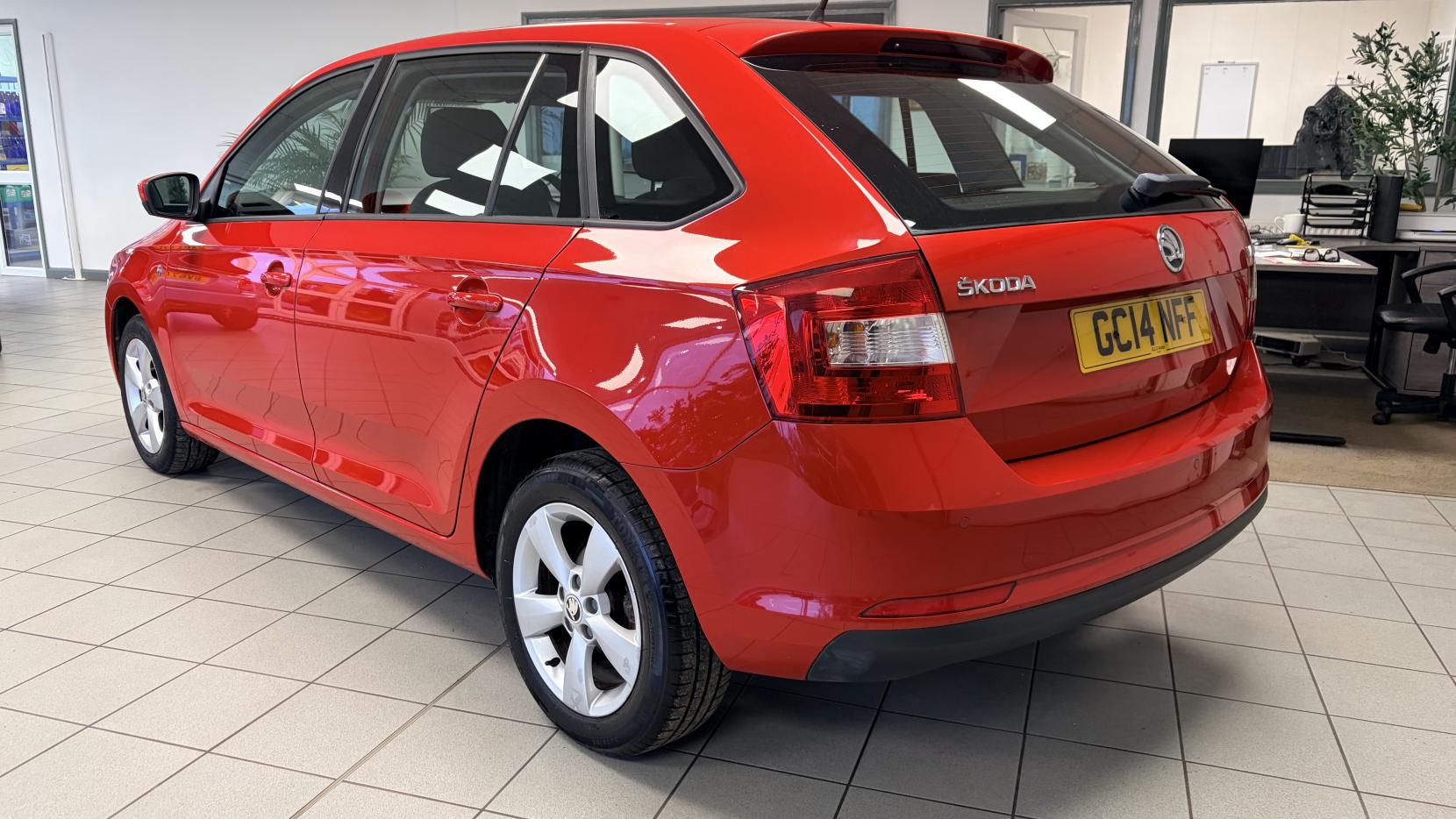 Skoda Rapid Spaceback 1.2 TSI SE Hatchback 5dr Petrol Manual Euro 5 (105 ps)