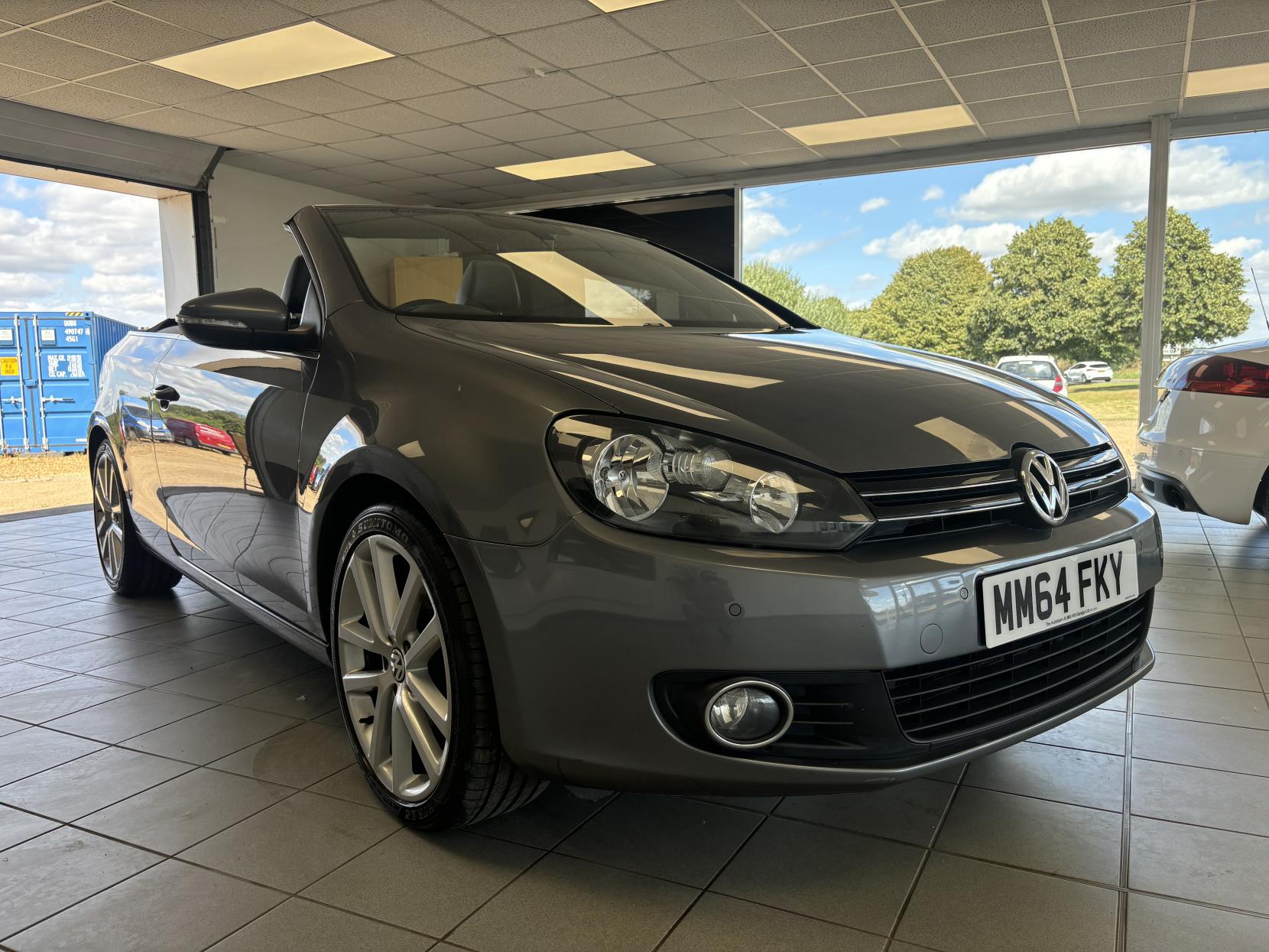 Volkswagen Golf 2.0 TDI BlueMotion Tech GT Cabriolet 2dr Diesel Manual Euro 5 (s/s) (140 ps)