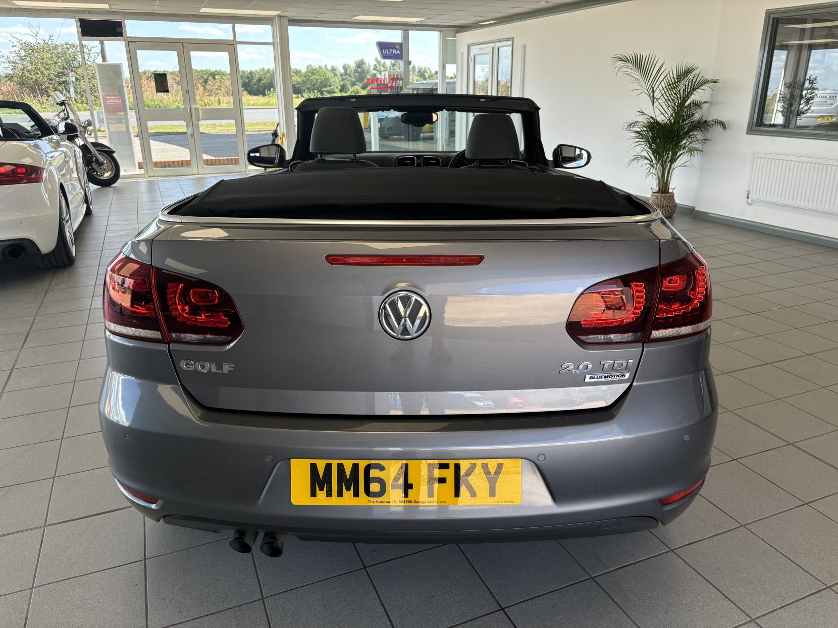 Volkswagen Golf 2.0 TDI BlueMotion Tech GT Cabriolet 2dr Diesel Manual Euro 5 (s/s) (140 ps)