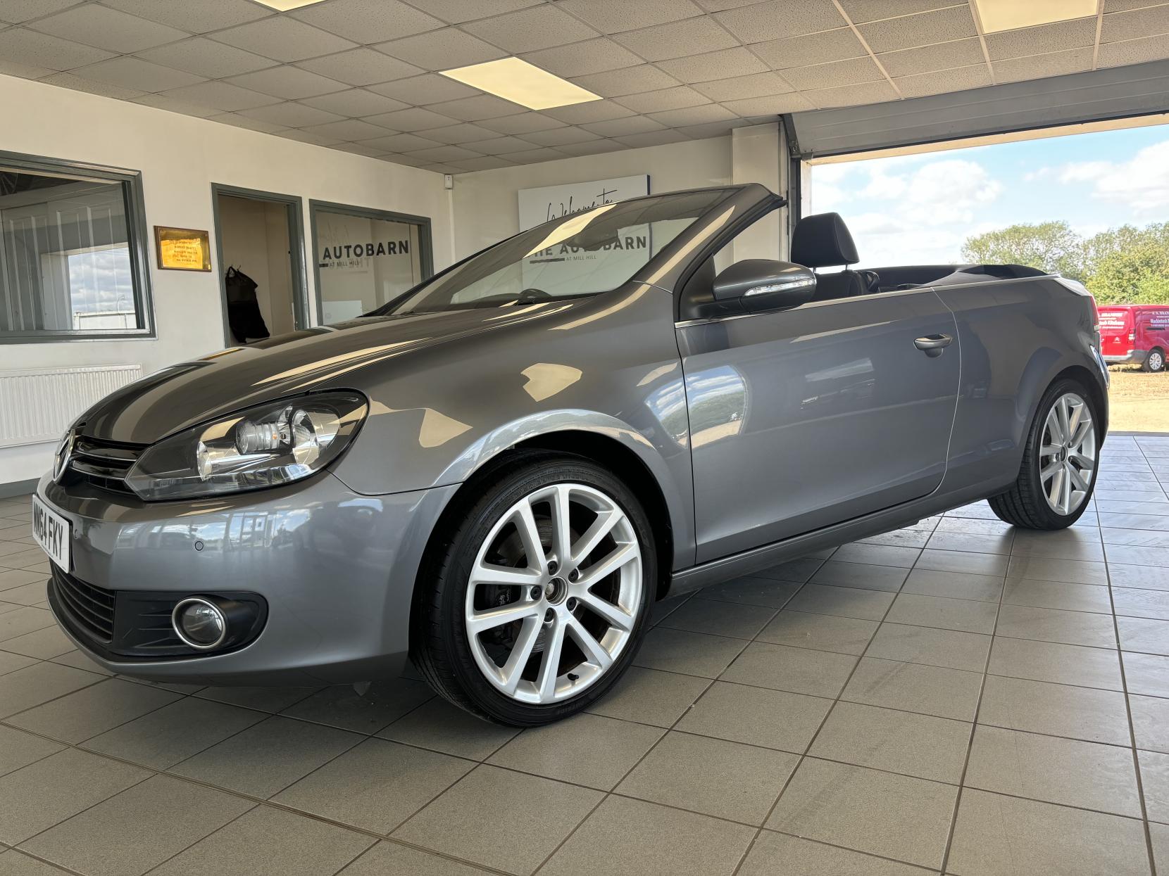 Volkswagen Golf 2.0 TDI BlueMotion Tech GT Cabriolet 2dr Diesel Manual Euro 5 (s/s) (140 ps)