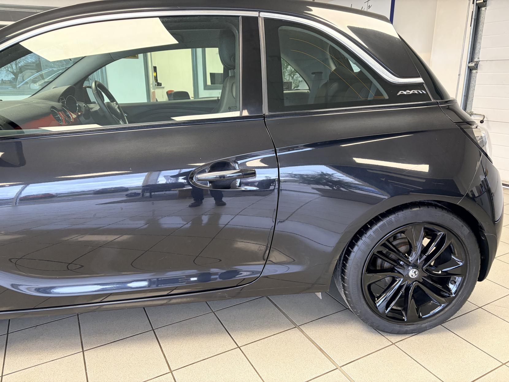 Vauxhall ADAM 1.4 16v GLAM Hatchback 3dr Petrol Manual Euro 5 (87 ps)