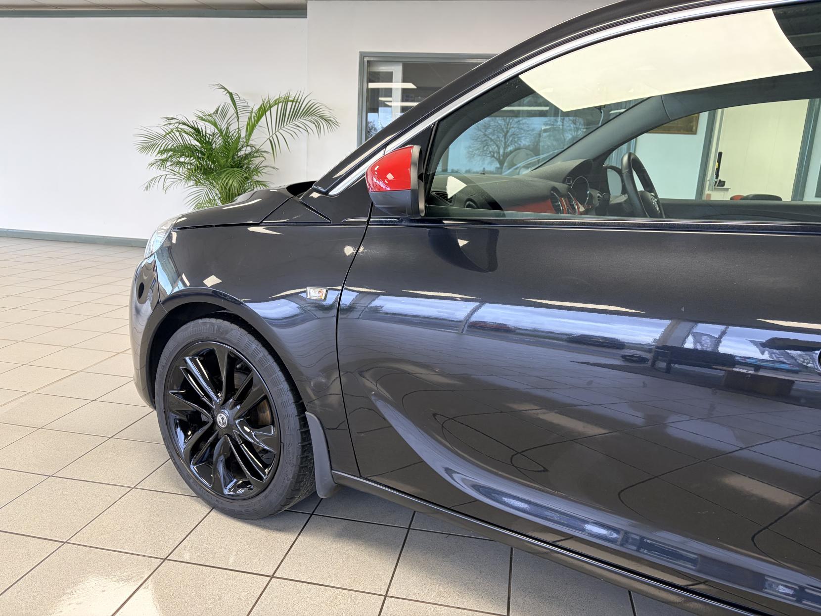 Vauxhall ADAM 1.4 16v GLAM Hatchback 3dr Petrol Manual Euro 5 (87 ps)