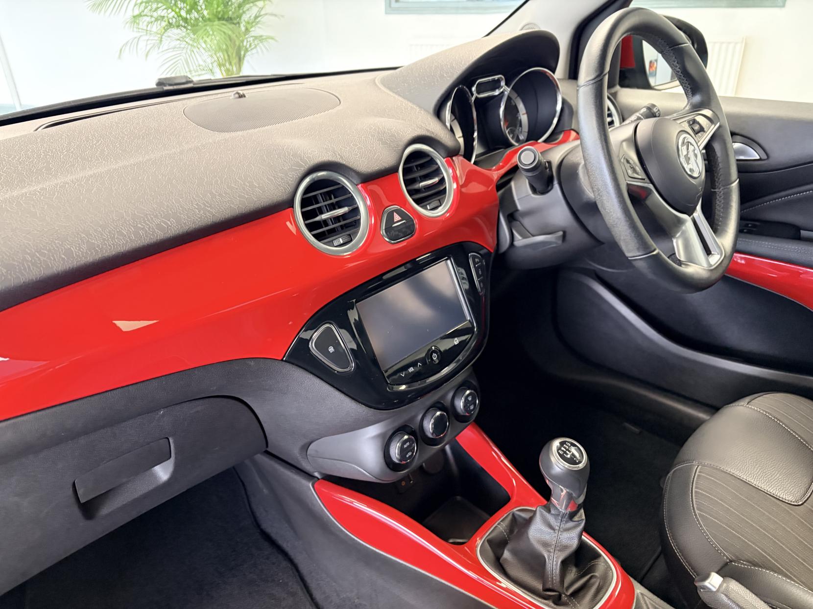 Vauxhall ADAM 1.4 16v GLAM Hatchback 3dr Petrol Manual Euro 5 (87 ps)