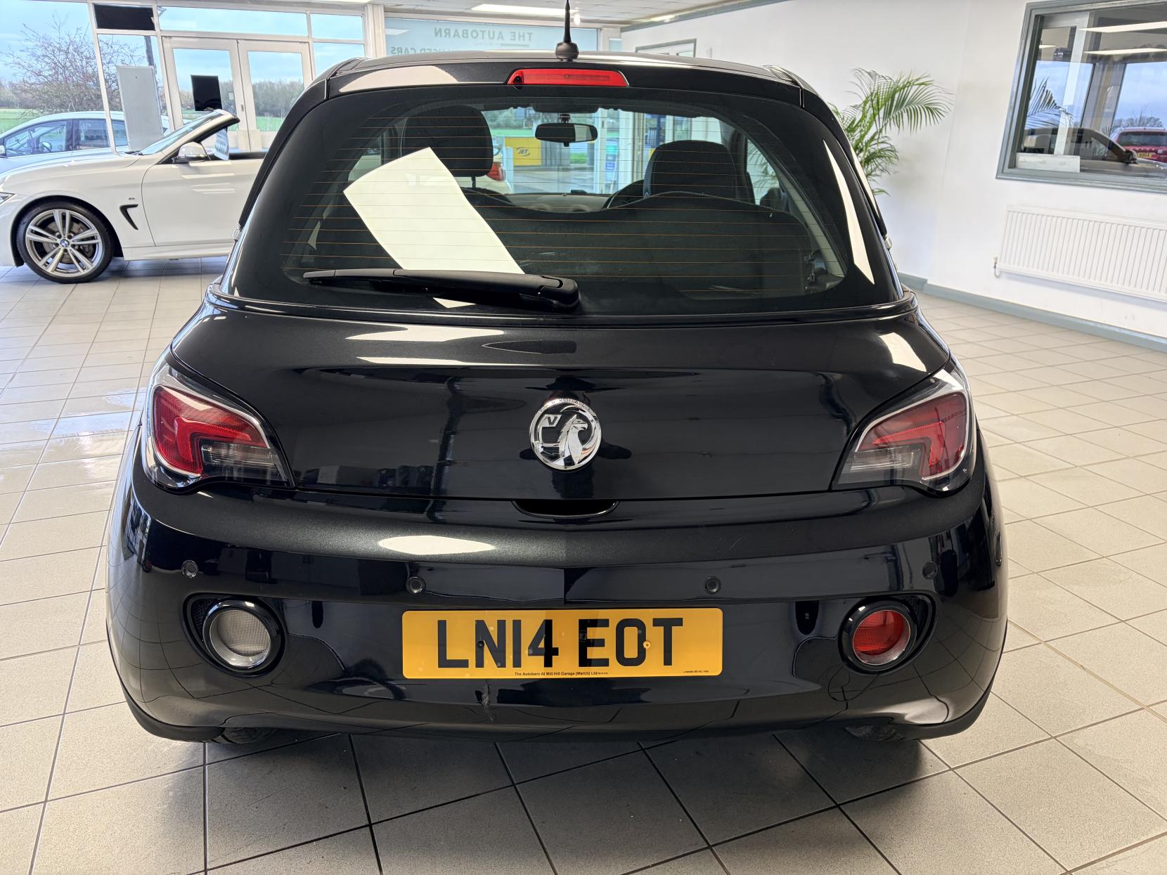 Vauxhall ADAM 1.4 16v GLAM Hatchback 3dr Petrol Manual Euro 5 (87 ps)