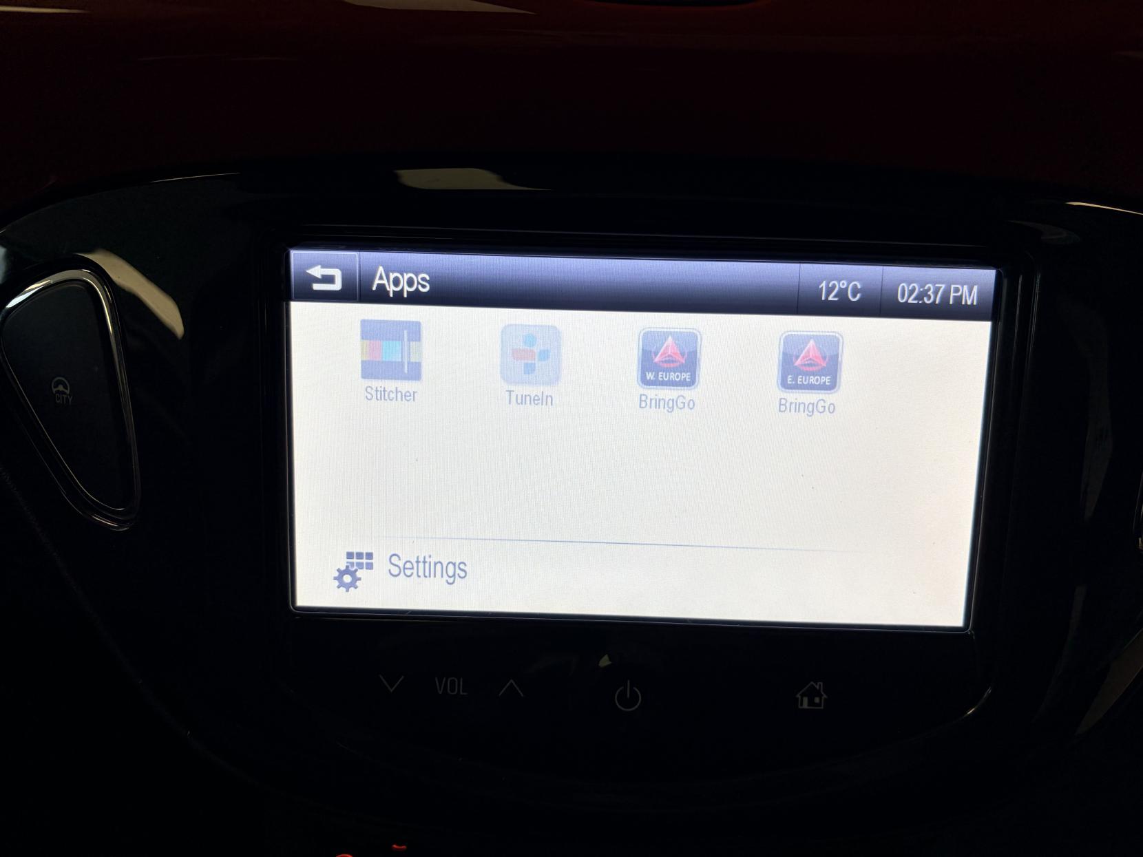 Vauxhall ADAM 1.4 16v GLAM Hatchback 3dr Petrol Manual Euro 5 (87 ps)