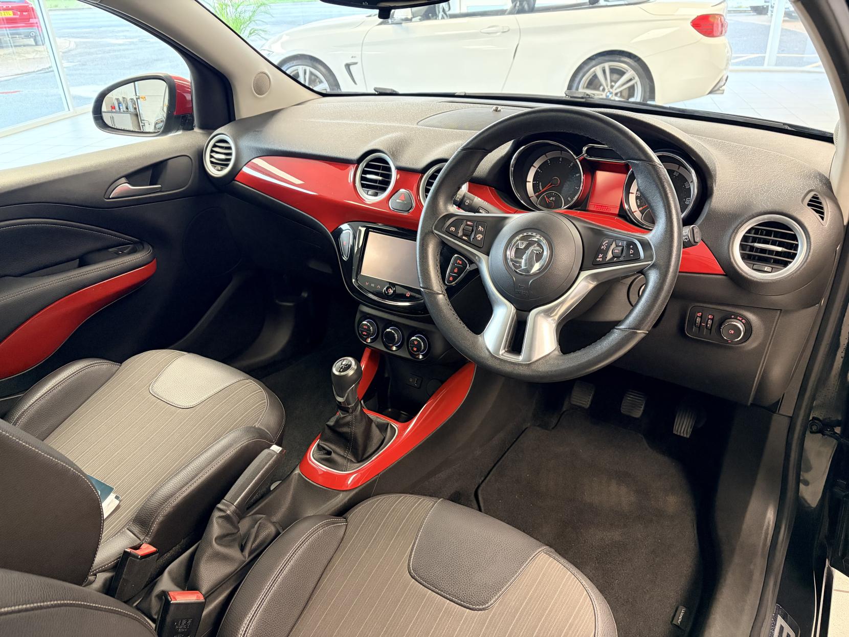 Vauxhall ADAM 1.4 16v GLAM Hatchback 3dr Petrol Manual Euro 5 (87 ps)