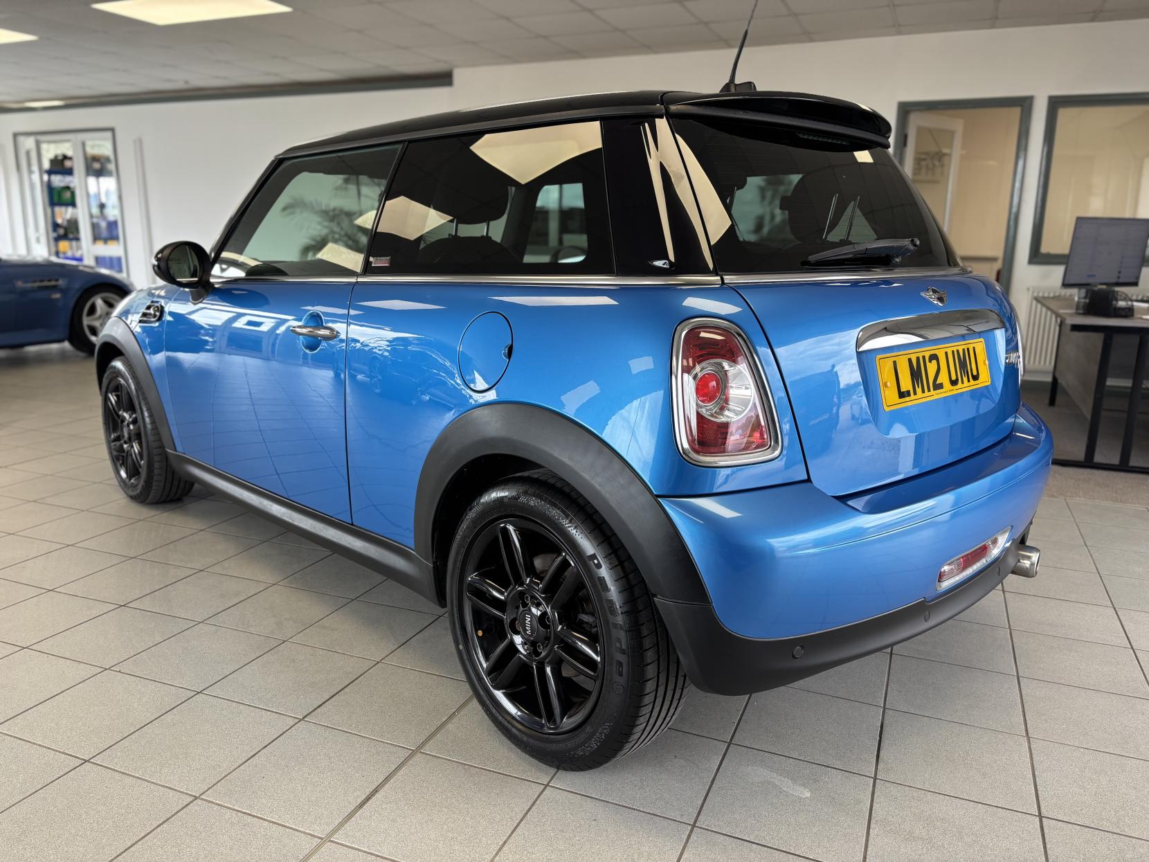 MINI Hatch 1.6 Cooper D Pimlico Hatchback 3dr Diesel Manual Euro 5 (s/s) (112 ps)