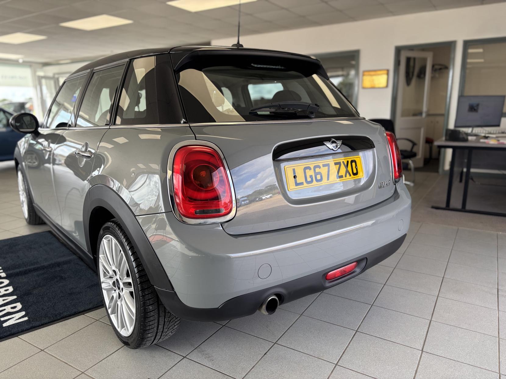 MINI Hatch 1.5 Cooper Hatchback 5dr Petrol Manual Euro 6 (s/s) (136 ps)
