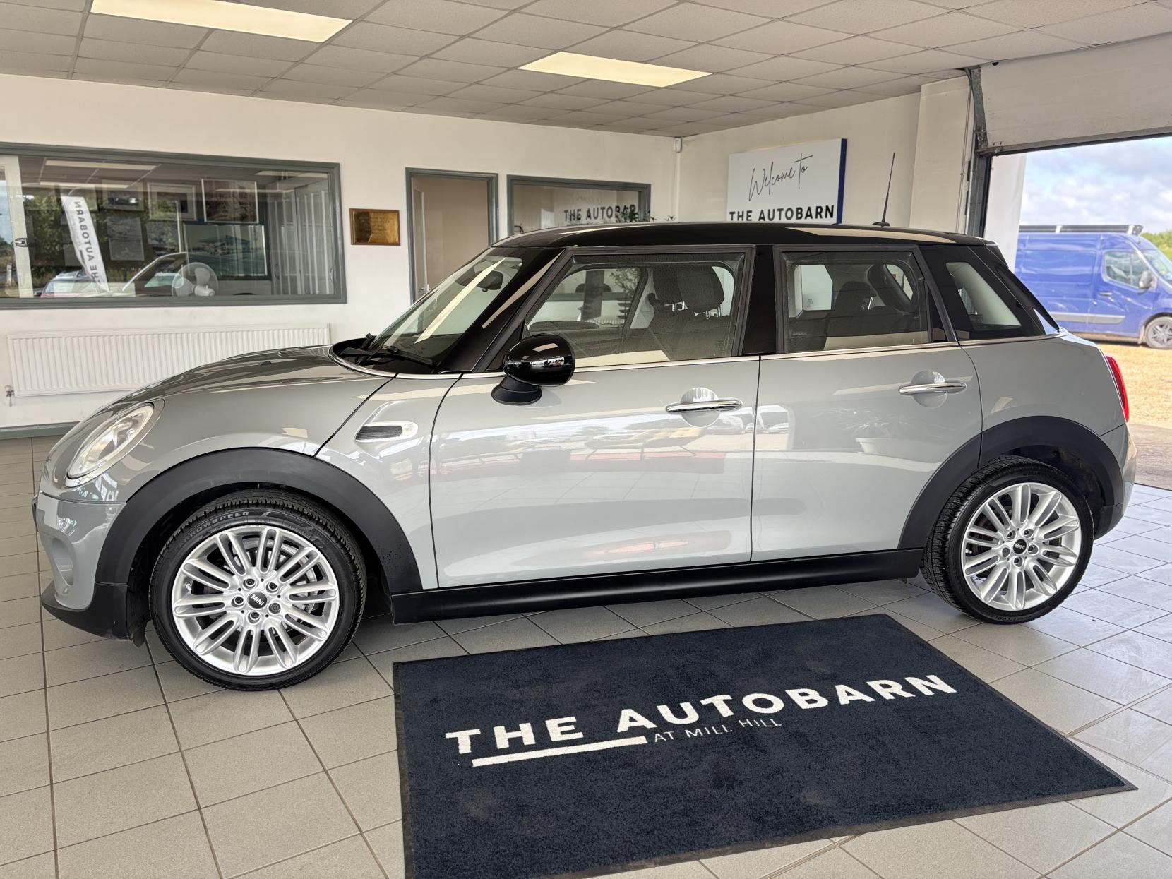 MINI Hatch 1.5 Cooper Hatchback 5dr Petrol Manual Euro 6 (s/s) (136 ps)