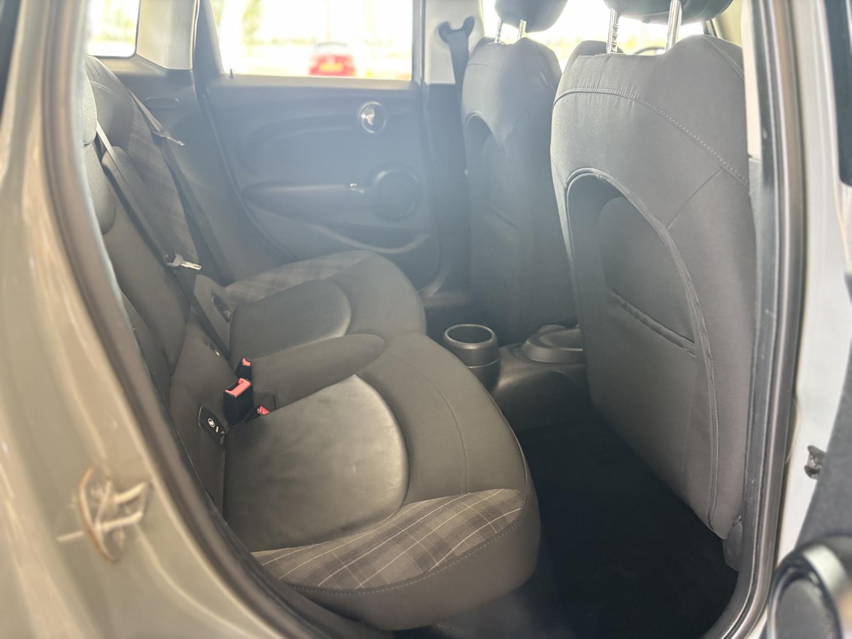 MINI Hatch 1.5 Cooper Hatchback 5dr Petrol Manual Euro 6 (s/s) (136 ps)