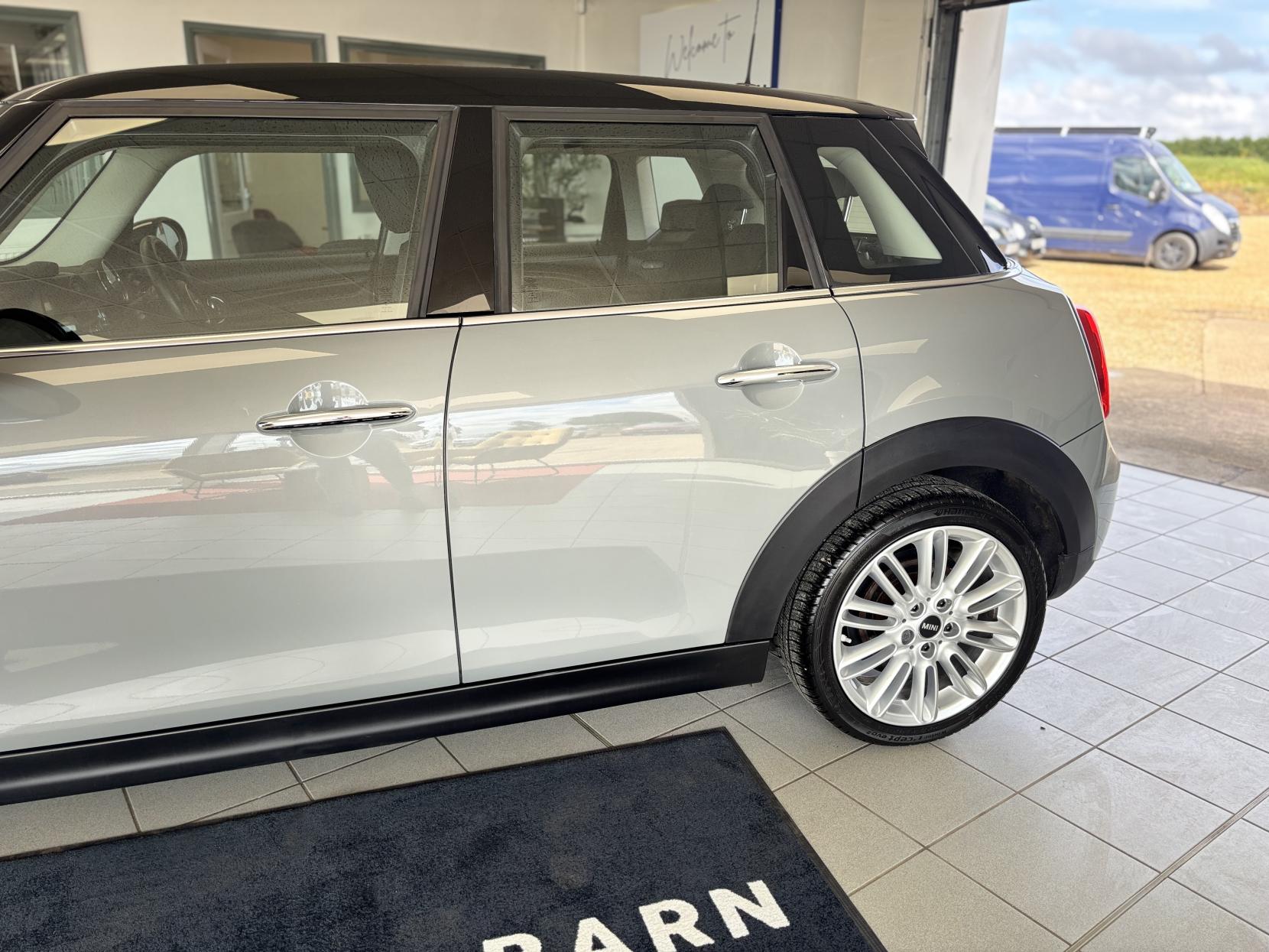 MINI Hatch 1.5 Cooper Hatchback 5dr Petrol Manual Euro 6 (s/s) (136 ps)