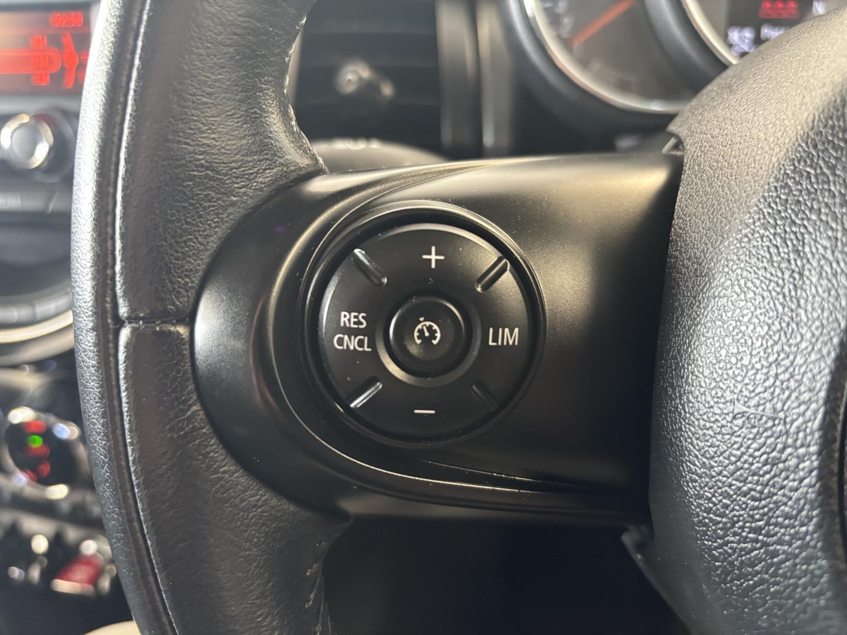 MINI Hatch 1.5 Cooper Hatchback 5dr Petrol Manual Euro 6 (s/s) (136 ps)