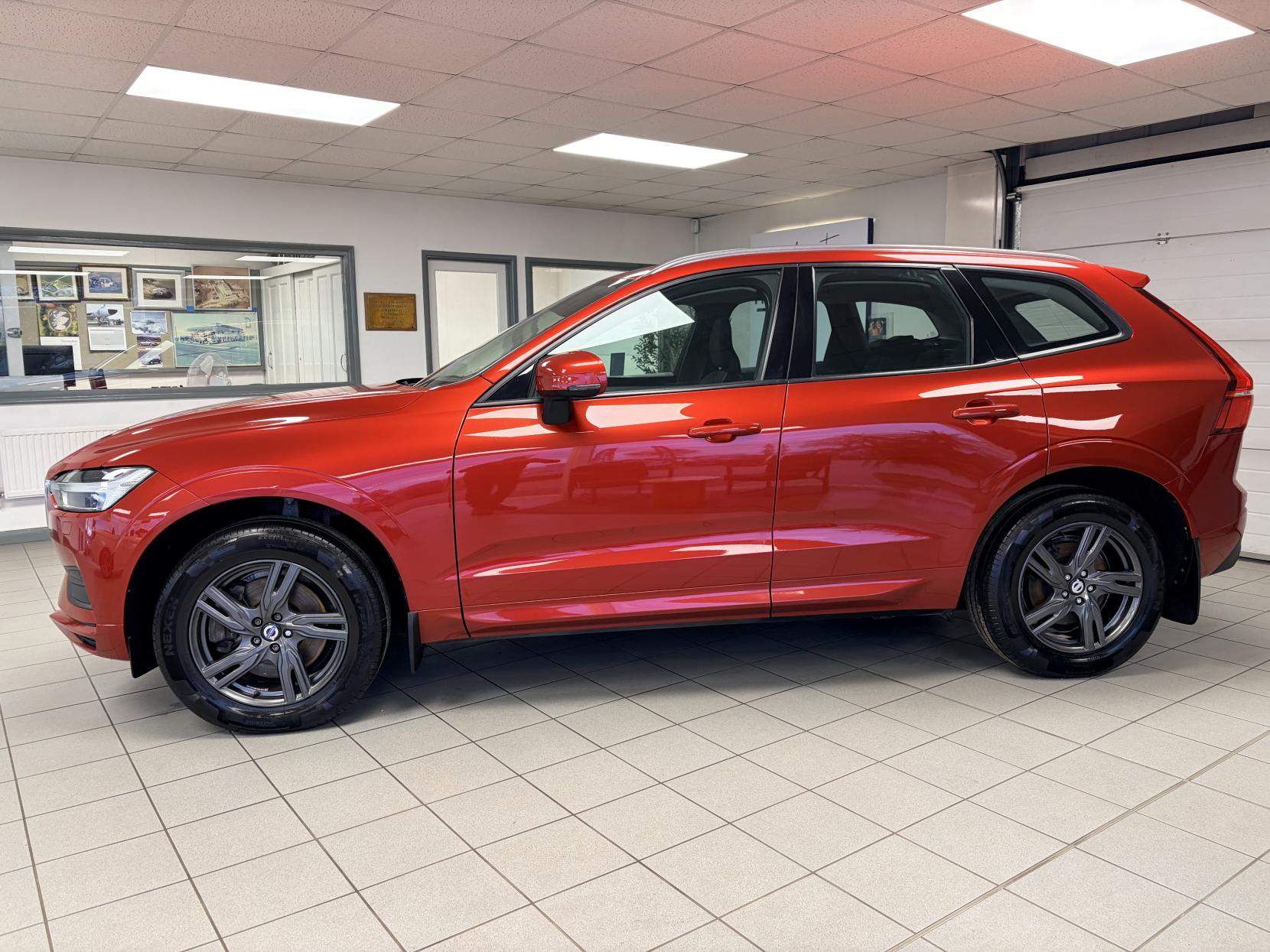 Volvo XC60 2.0 D4 Momentum SUV 5dr Diesel Manual AWD Euro 6 (s/s) (190 ps)