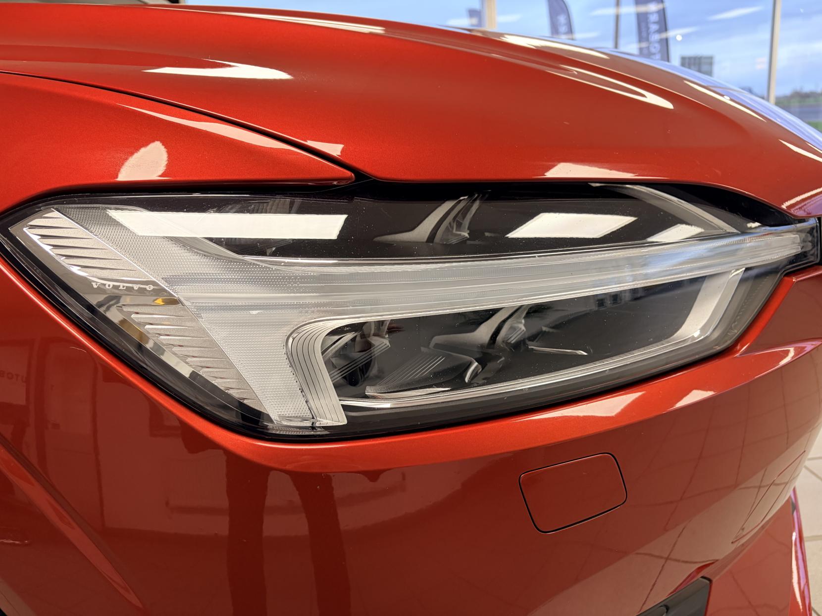 Volvo XC60 2.0 D4 Momentum SUV 5dr Diesel Manual AWD Euro 6 (s/s) (190 ps)