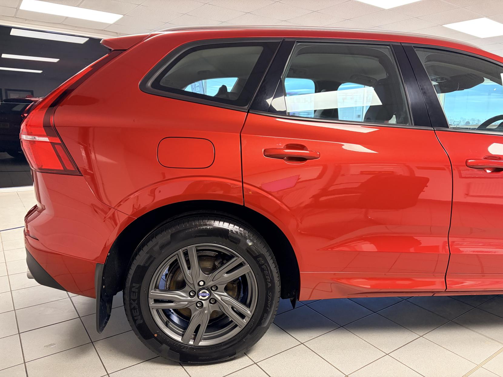 Volvo XC60 2.0 D4 Momentum SUV 5dr Diesel Manual AWD Euro 6 (s/s) (190 ps)