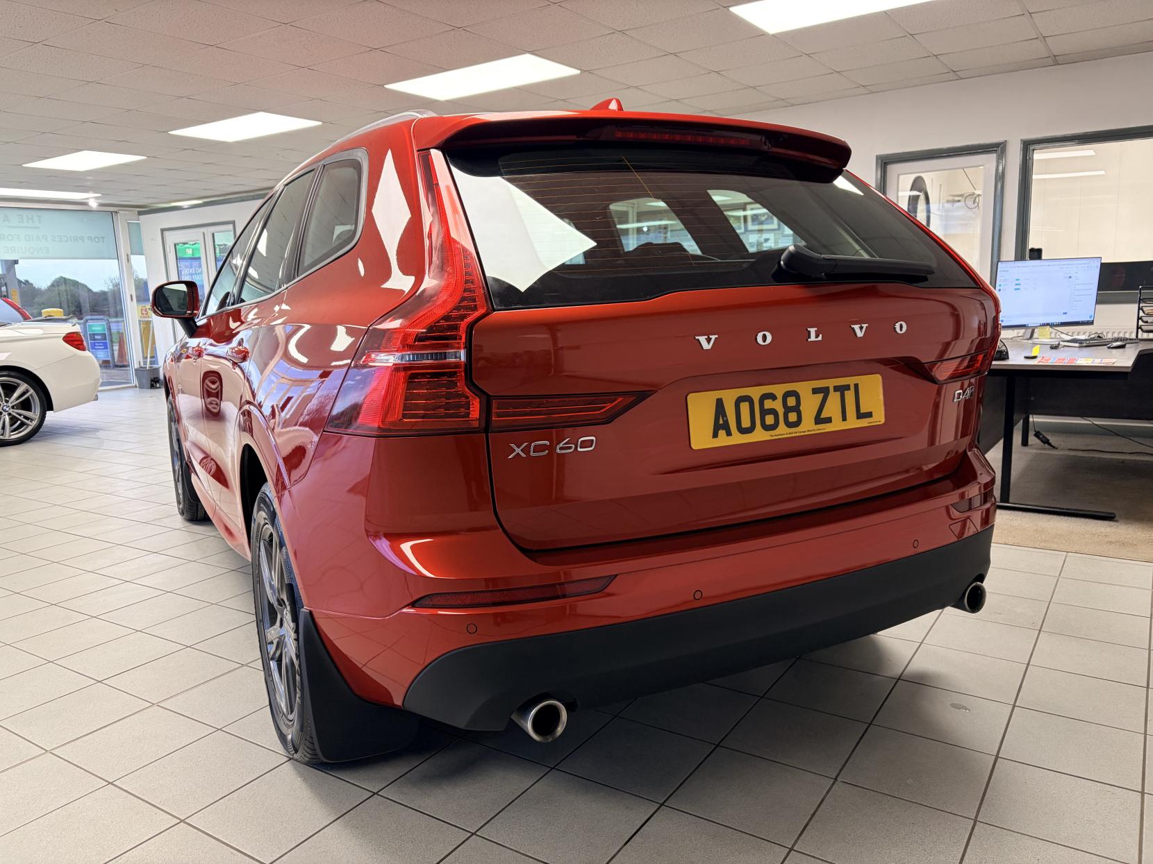 Volvo XC60 2.0 D4 Momentum SUV 5dr Diesel Manual AWD Euro 6 (s/s) (190 ps)