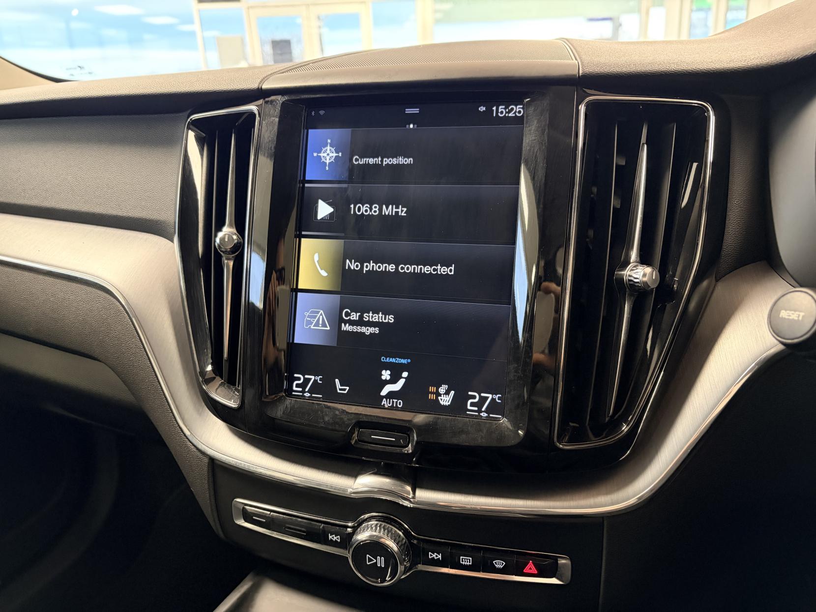 Volvo XC60 2.0 D4 Momentum SUV 5dr Diesel Manual AWD Euro 6 (s/s) (190 ps)