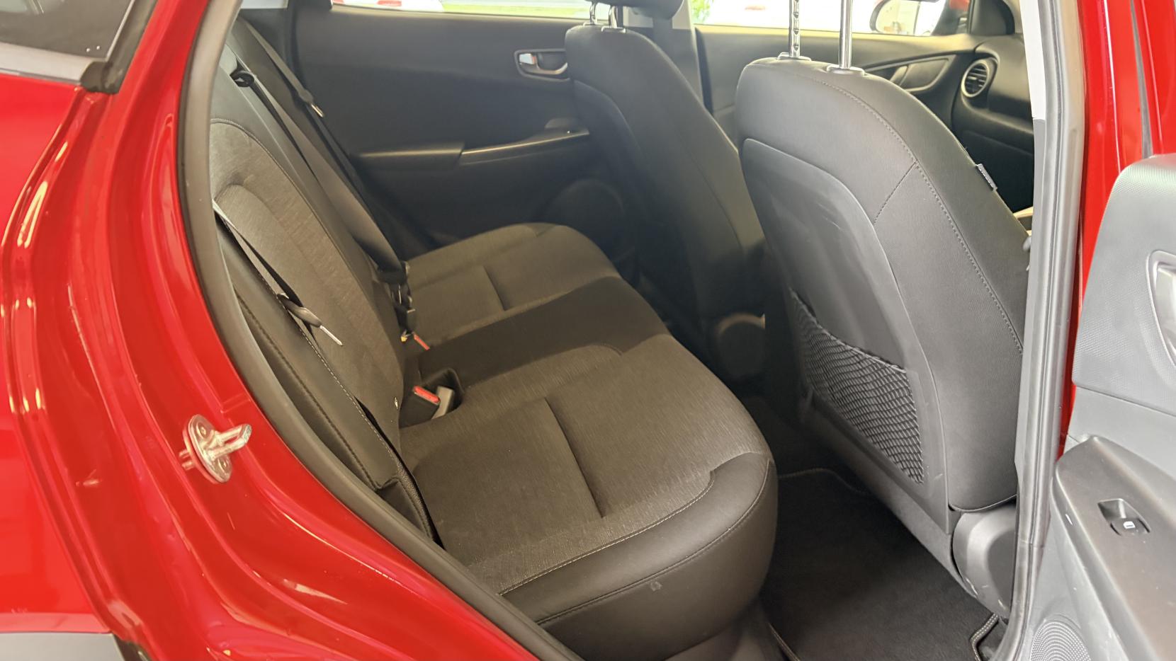 Hyundai KONA 64kWh Premium SUV 5dr Electric Auto (7kW Charger) (204 ps)