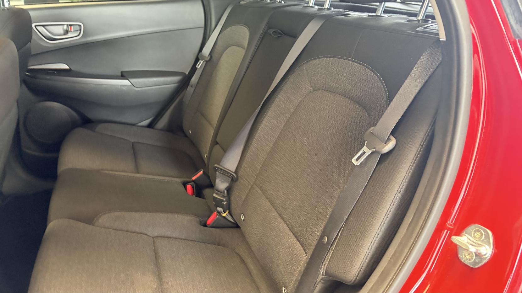 Hyundai KONA 64kWh Premium SUV 5dr Electric Auto (7kW Charger) (204 ps)