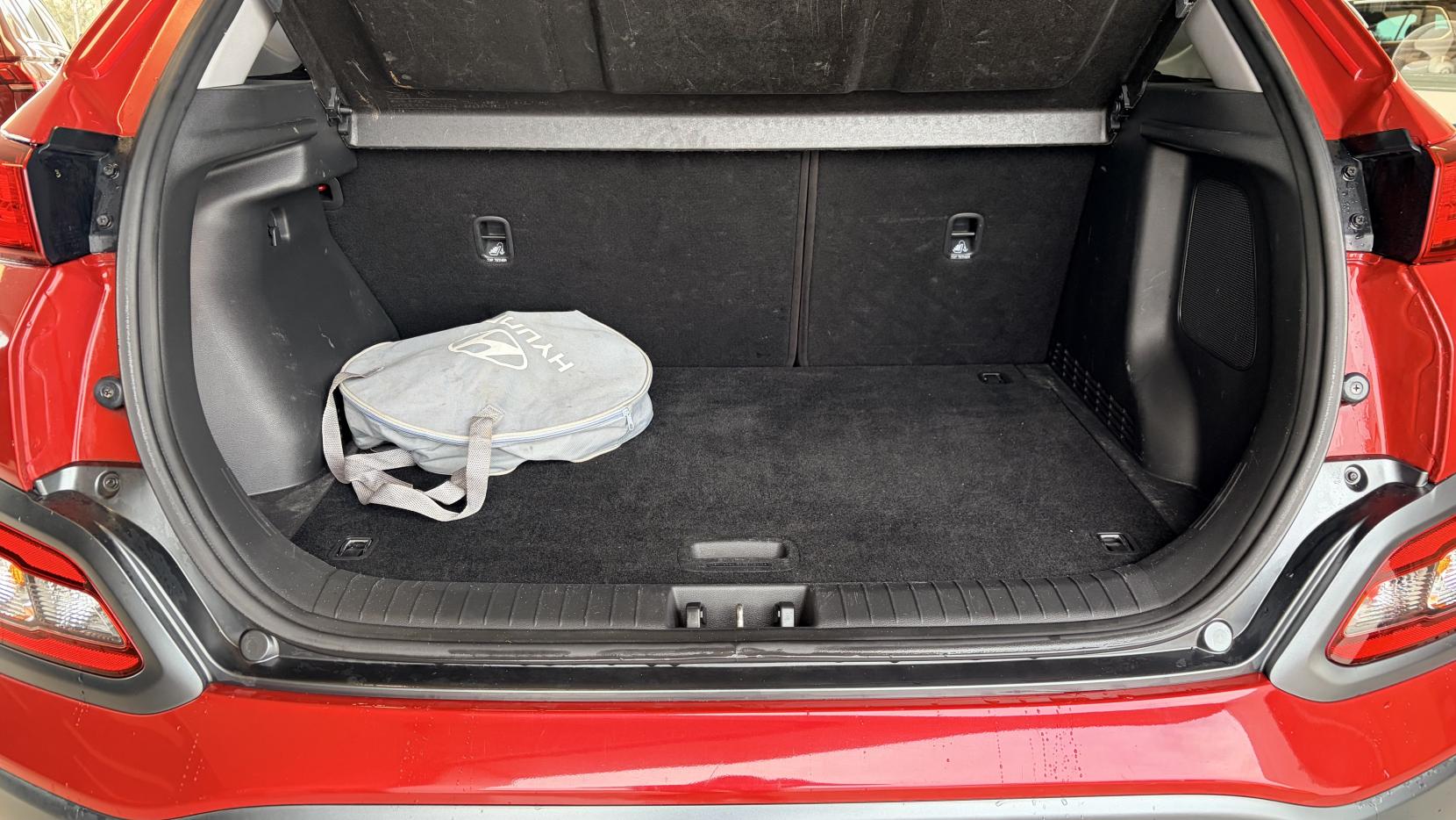 Hyundai KONA 64kWh Premium SUV 5dr Electric Auto (7kW Charger) (204 ps)