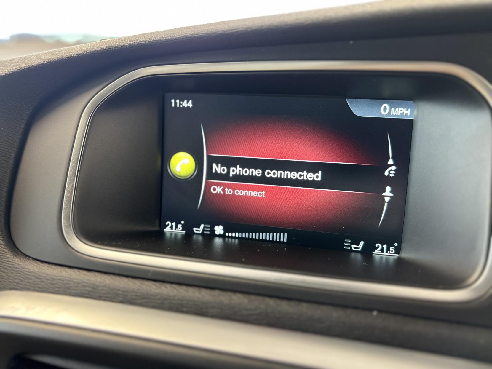 Volvo V40 2.0 D3 SE Lux Nav Hatchback 5dr Diesel Manual Euro 6 (s/s) (150 ps)
