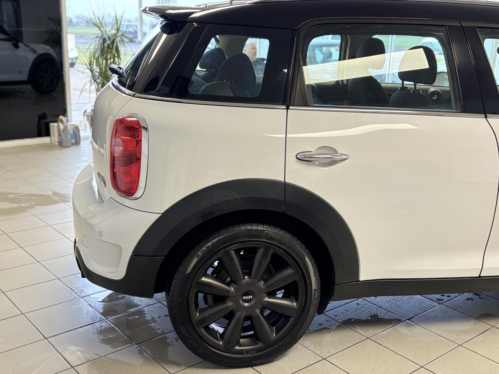 MINI Countryman 1.6 Cooper S SUV 5dr Petrol Manual ALL4 Euro 5 (s/s) (184 ps)