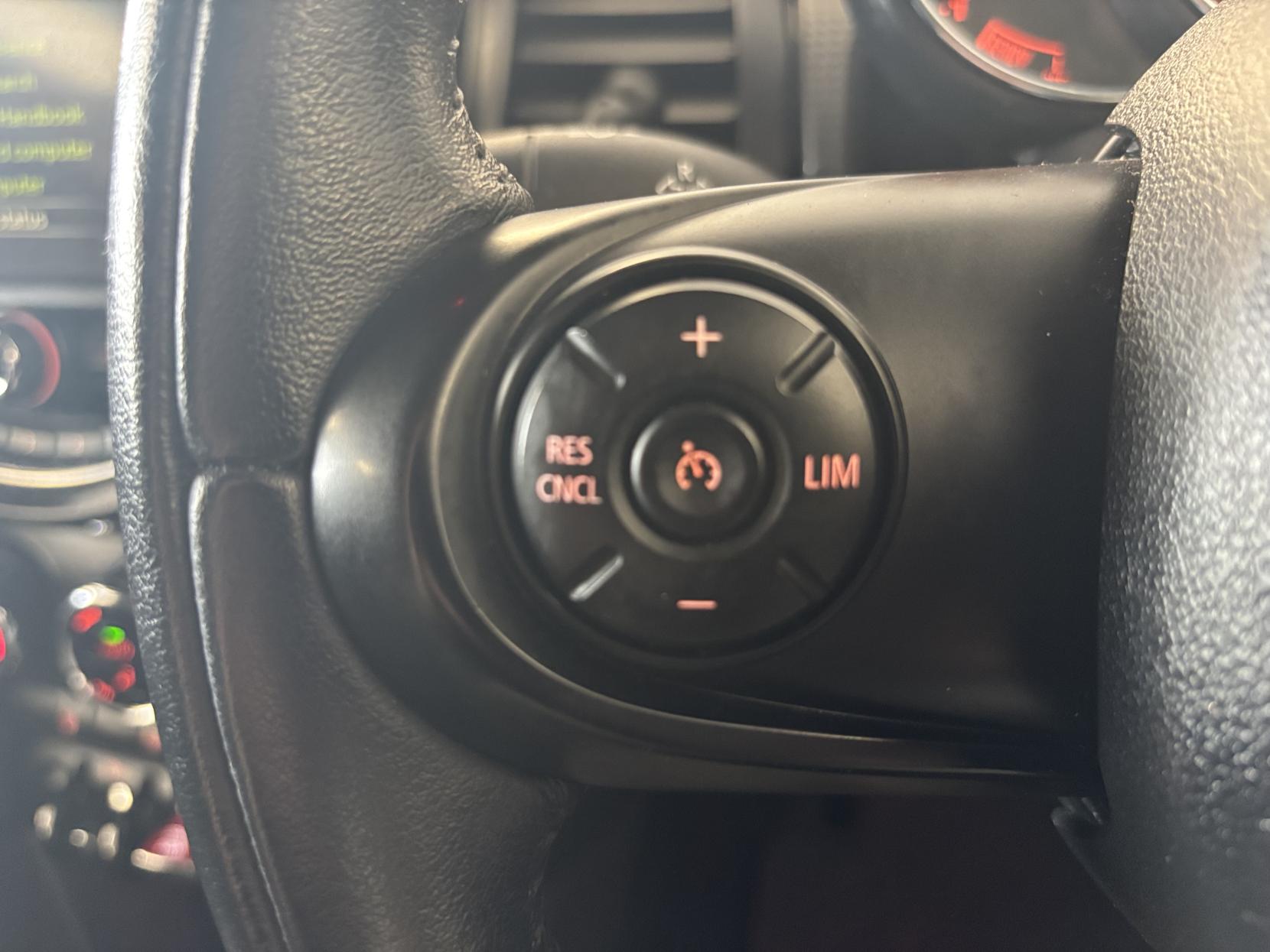 MINI Hatch 1.5 Cooper D Hatchback 3dr Diesel Manual Euro 6 (s/s) (116 ps)