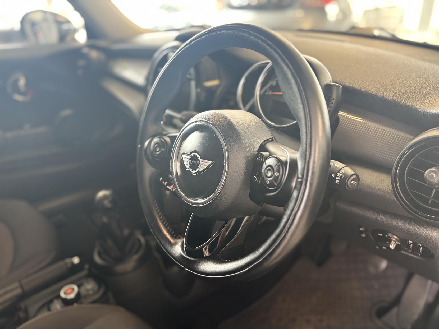MINI Hatch 1.5 Cooper D Hatchback 3dr Diesel Manual Euro 6 (s/s) (116 ps)