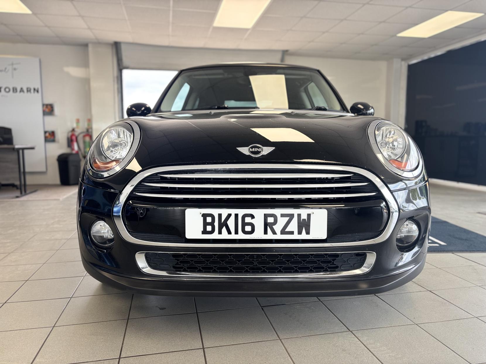 MINI Hatch 1.5 Cooper D Hatchback 3dr Diesel Manual Euro 6 (s/s) (116 ps)