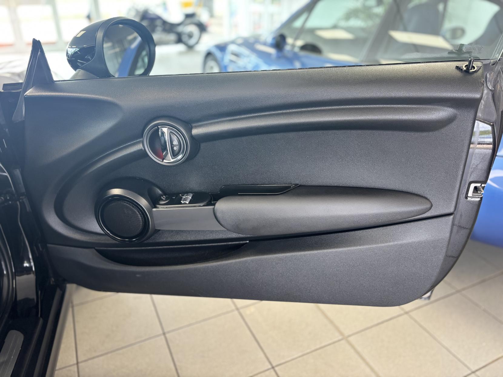 MINI Hatch 1.5 Cooper D Hatchback 3dr Diesel Manual Euro 6 (s/s) (116 ps)