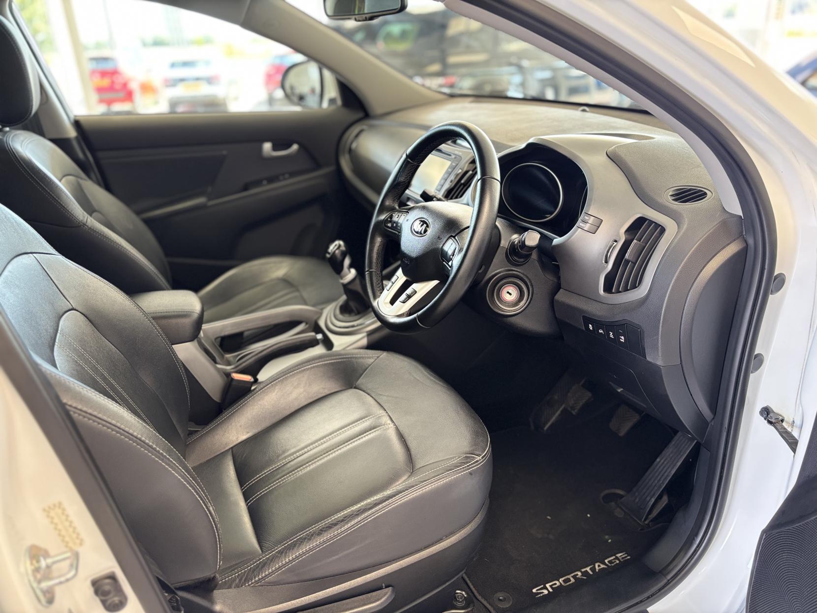 Kia Sportage 2.0 CRDi KX-3 SUV 5dr Diesel Manual AWD Euro 5 (134 bhp)