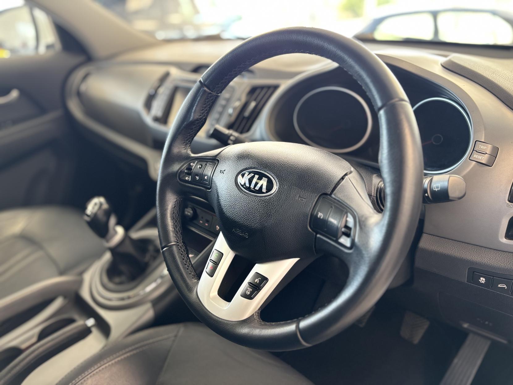 Kia Sportage 2.0 CRDi KX-3 SUV 5dr Diesel Manual AWD Euro 5 (134 bhp)