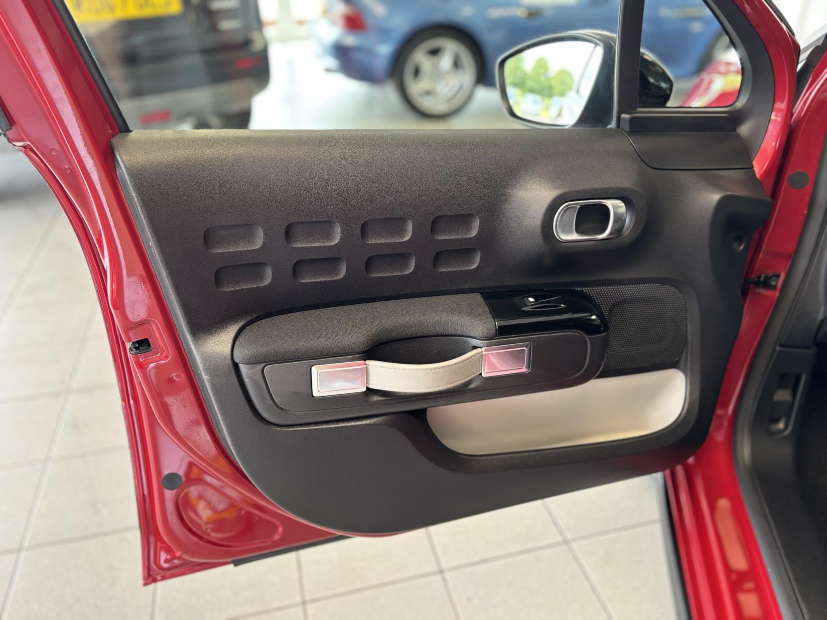 Citroen C3 1.2 PureTech Flair Hatchback 5dr Petrol Manual Euro 6 (s/s) (110 ps)