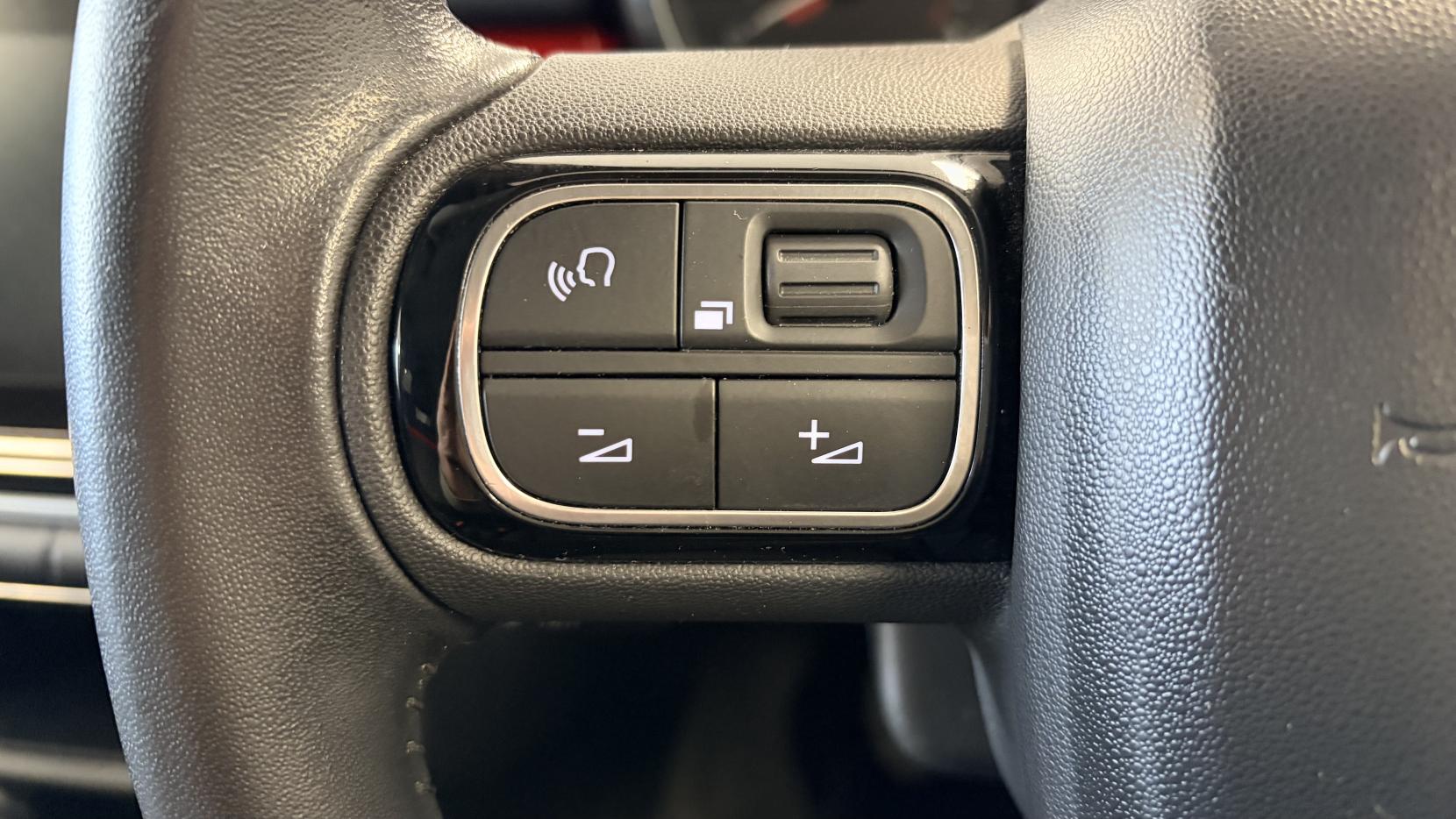 Citroen C3 1.2 PureTech Flair Hatchback 5dr Petrol Manual Euro 6 (82 ps)