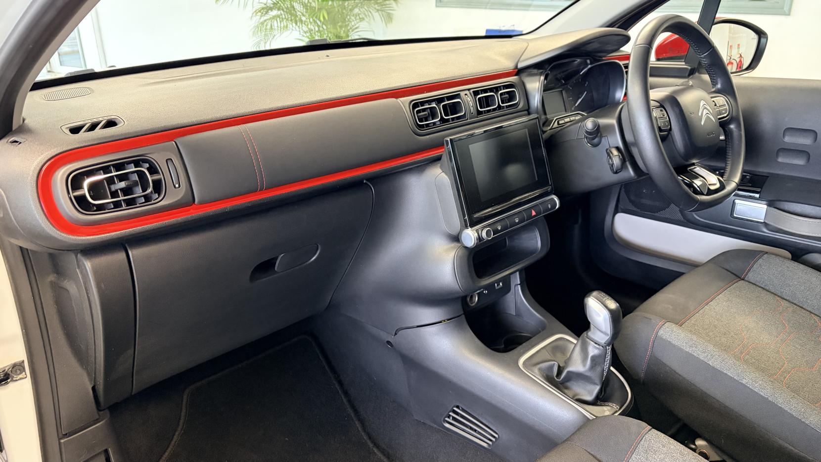 Citroen C3 1.2 PureTech Flair Hatchback 5dr Petrol Manual Euro 6 (82 ps)