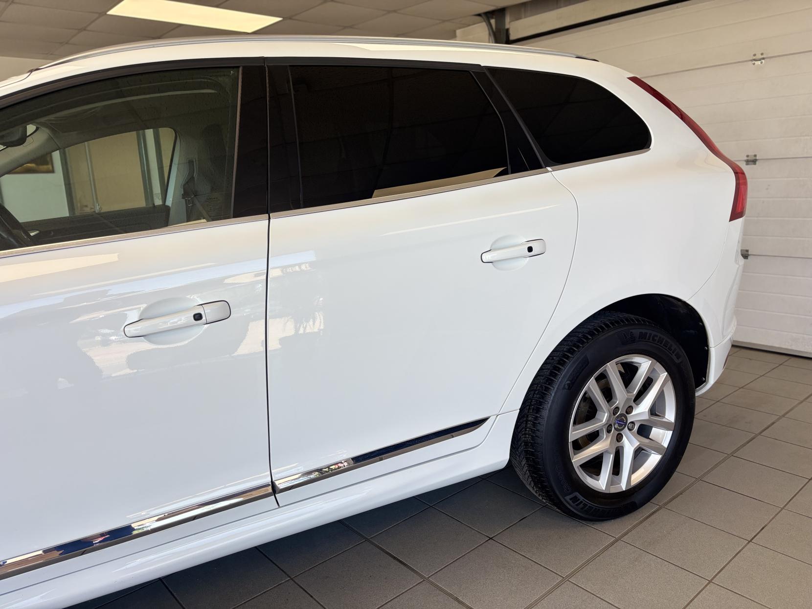 Volvo XC60 2.4 D4 SE Lux Nav SUV 5dr Diesel Manual AWD Euro 6 (s/s) (190 ps)