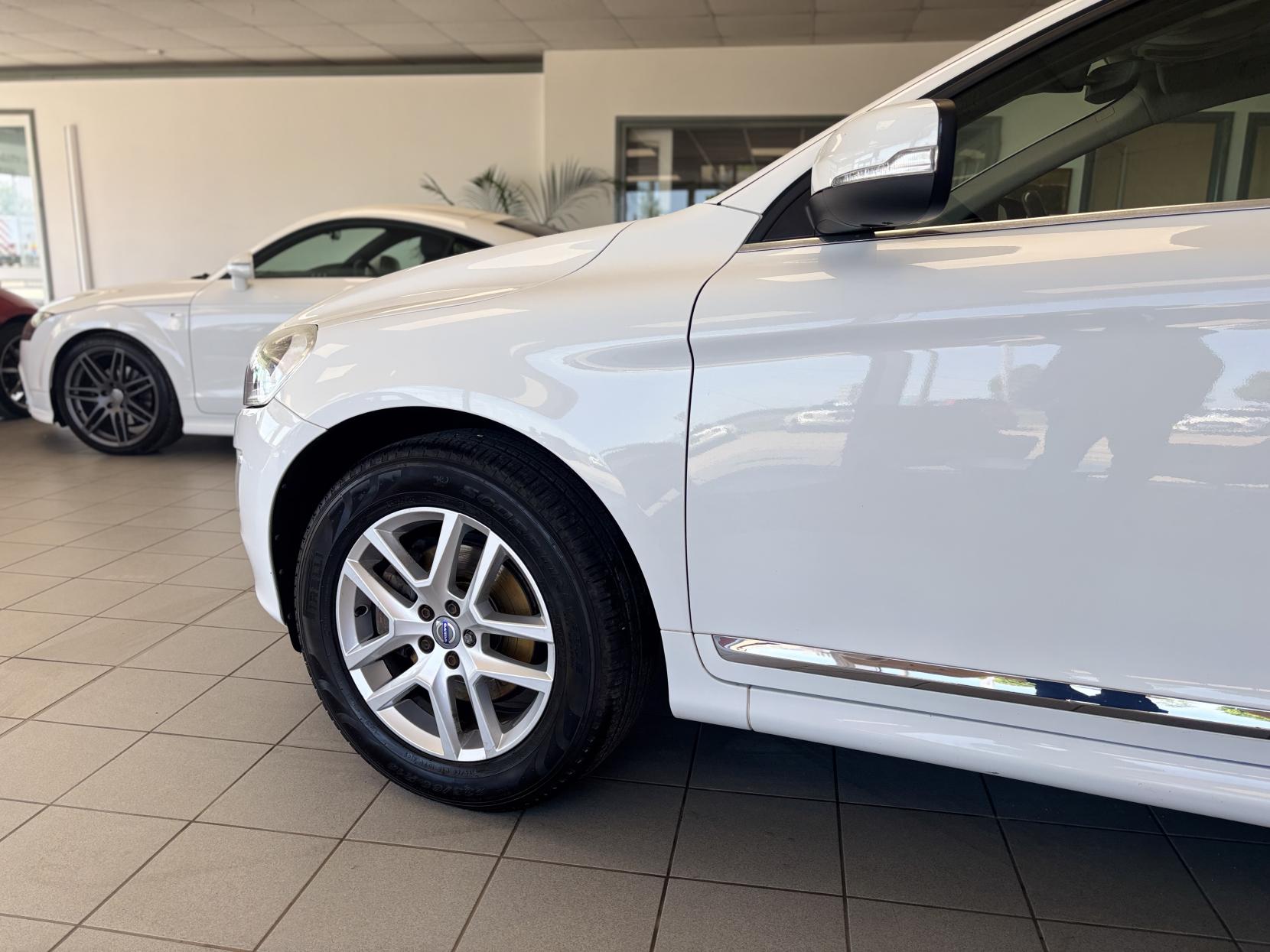 Volvo XC60 2.4 D4 SE Lux Nav SUV 5dr Diesel Manual AWD Euro 6 (s/s) (190 ps)