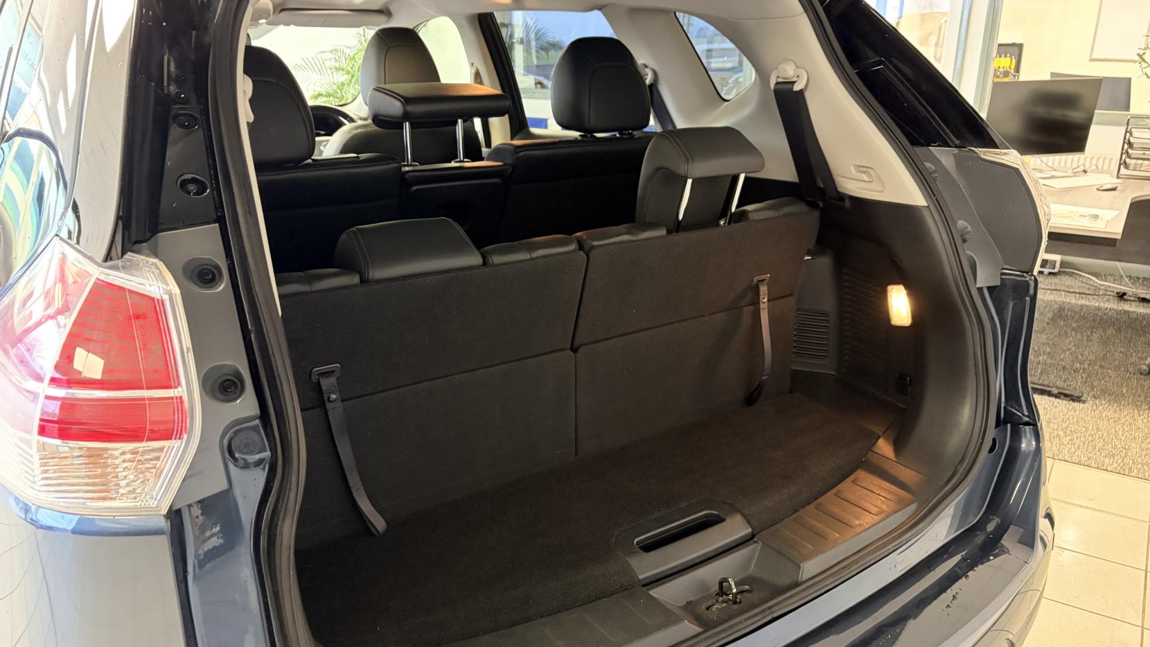 Nissan X-Trail 1.6 DIG-T Tekna SUV 5dr Petrol Manual Euro 6 (s/s) (163 ps)