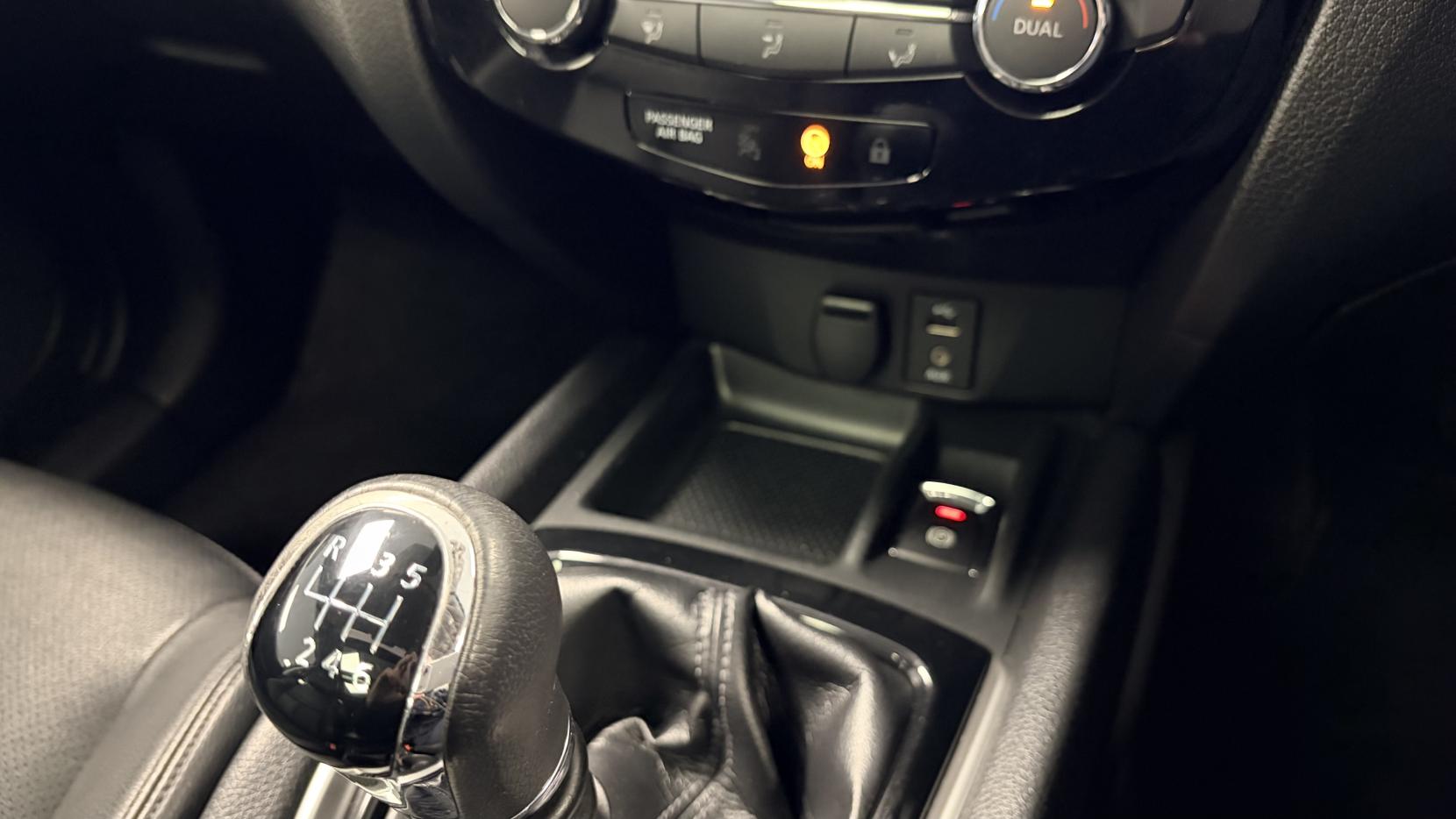 Nissan X-Trail 1.6 DIG-T Tekna SUV 5dr Petrol Manual Euro 6 (s/s) (163 ps)