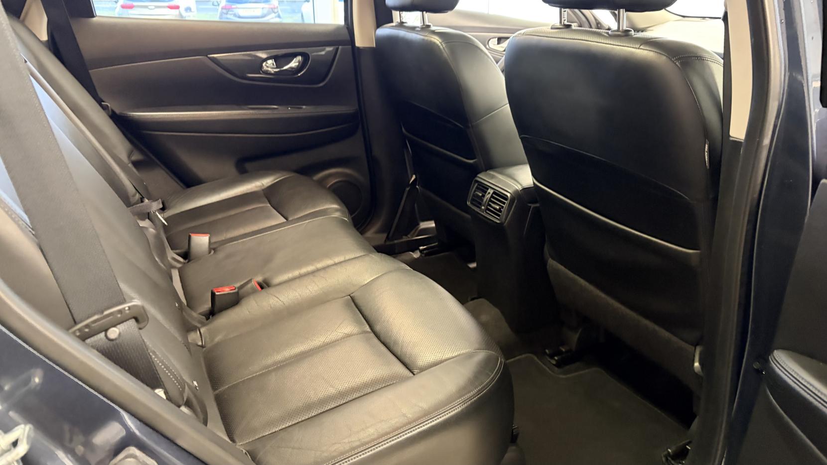 Nissan X-Trail 1.6 DIG-T Tekna SUV 5dr Petrol Manual Euro 6 (s/s) (163 ps)