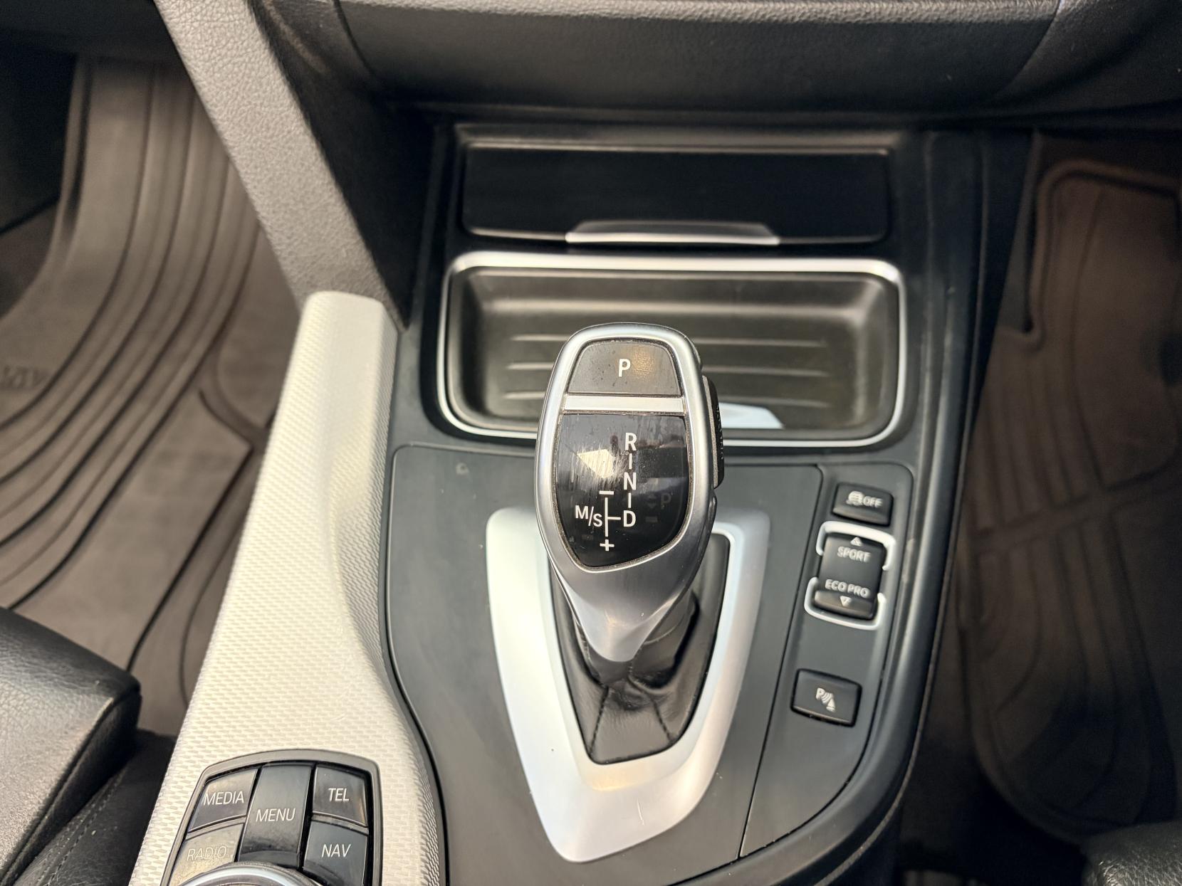 BMW 4 Series 3.0 435i M Sport Convertible 2dr Petrol Auto Euro 6 (s/s) (306 ps)