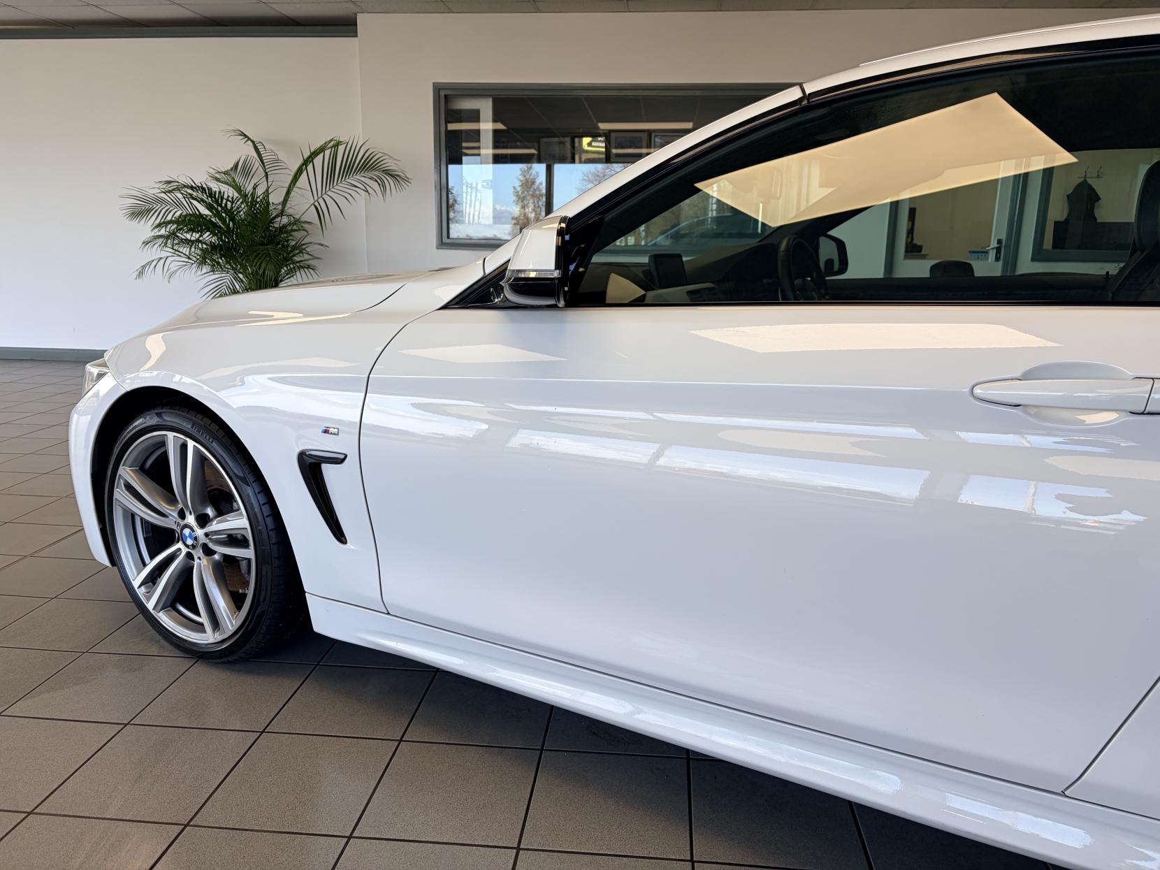 BMW 4 Series 3.0 435i M Sport Convertible 2dr Petrol Auto Euro 6 (s/s) (306 ps)