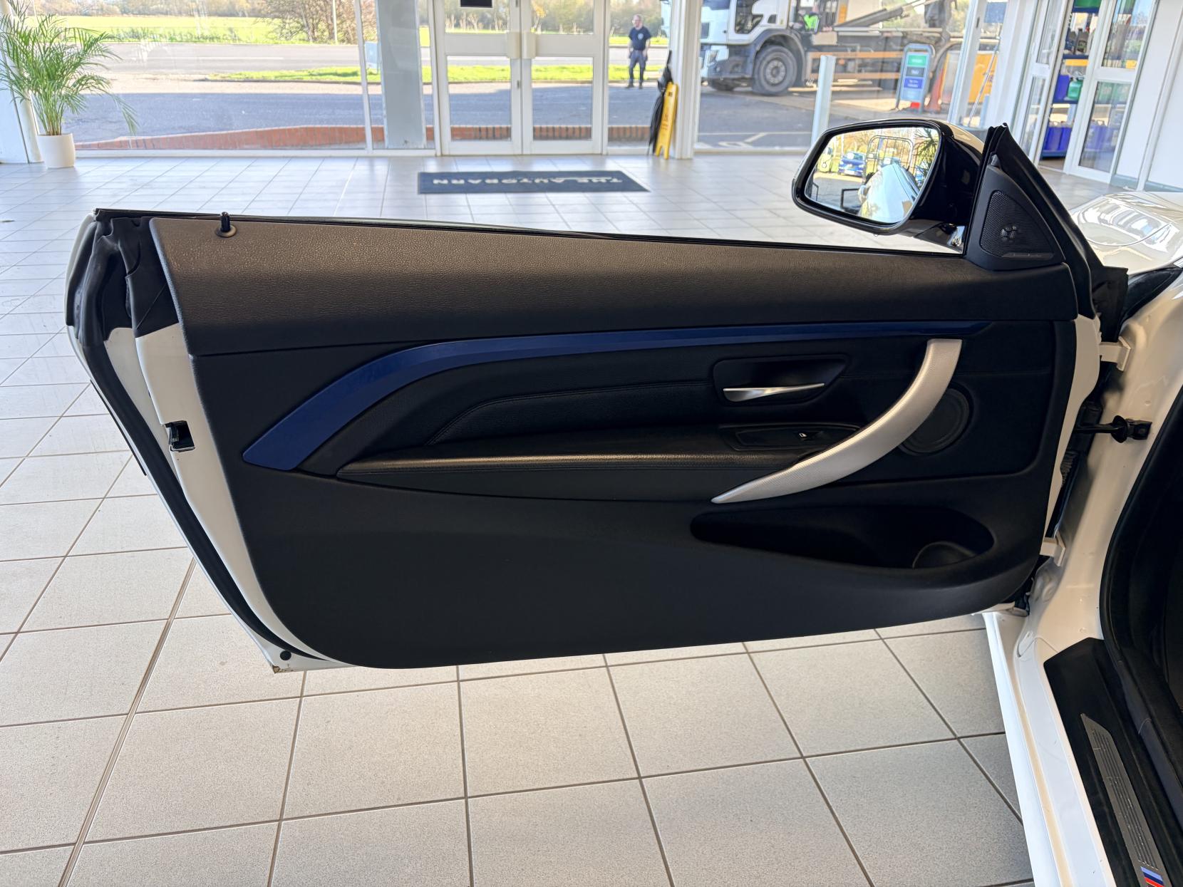 BMW 4 Series 3.0 435i M Sport Convertible 2dr Petrol Auto Euro 6 (s/s) (306 ps)