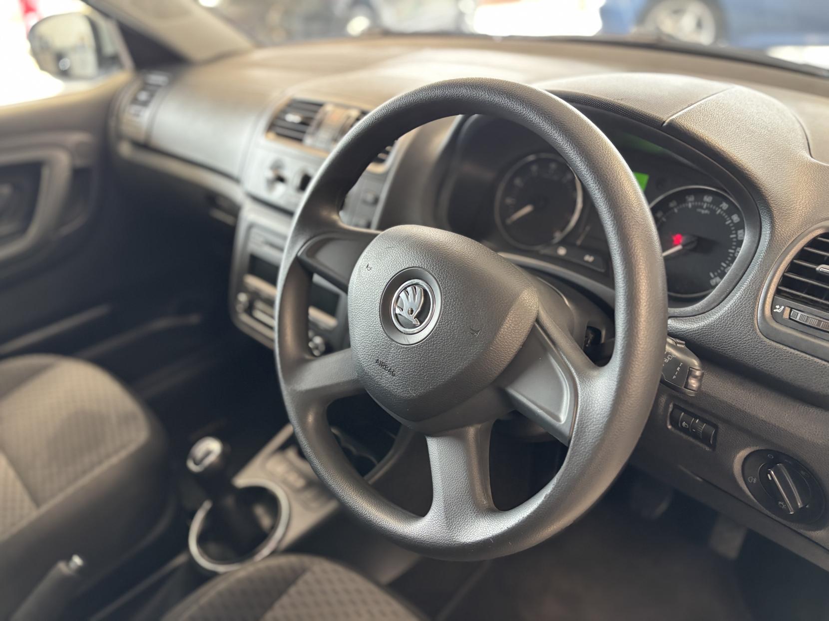 Skoda Fabia 1.2 SE Hatchback 5dr Petrol Manual Euro 5 (69 ps)